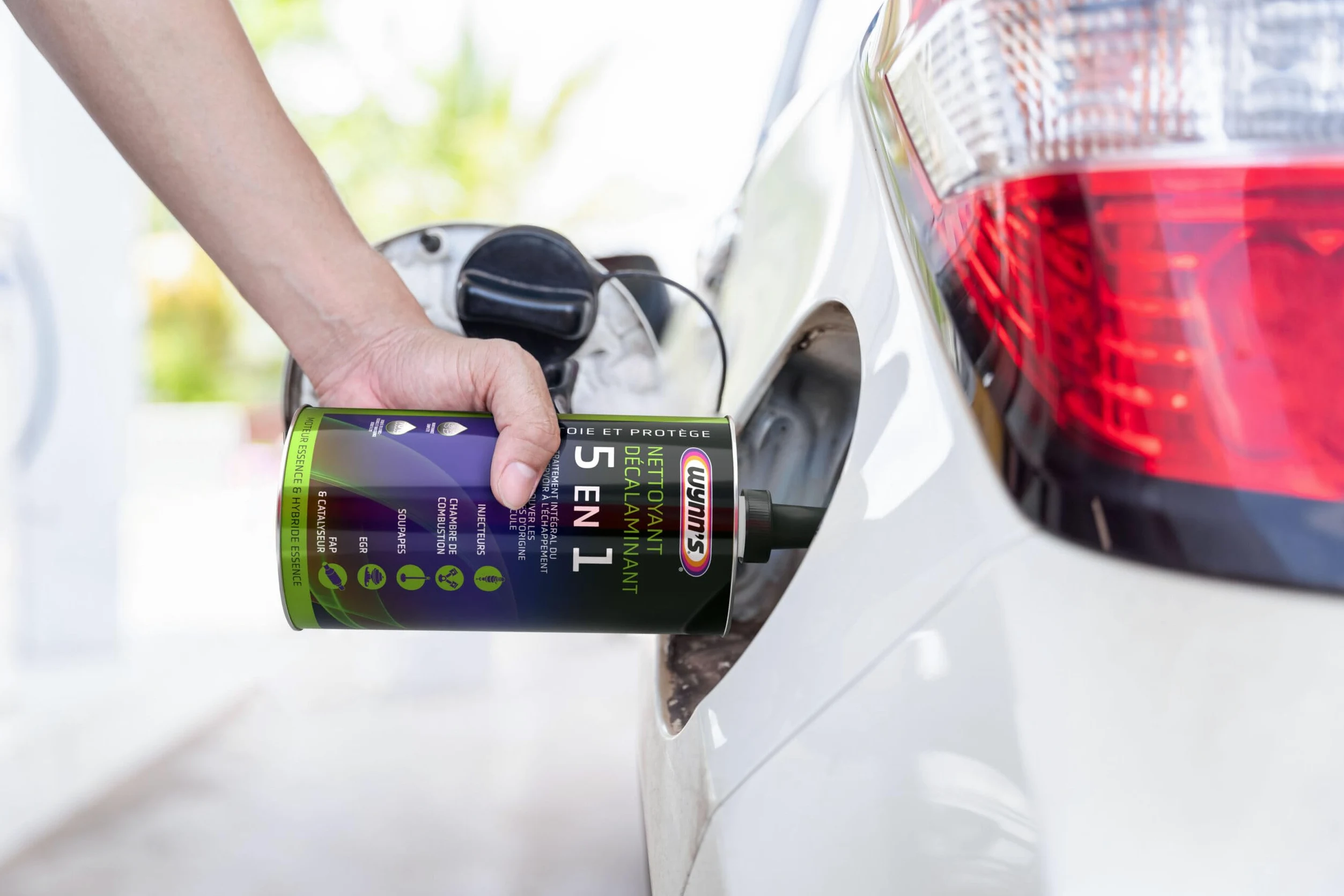Wynn's Limpiador Desincrustante de Gasolina - Limpieza Completa de Inyectores, Válvulas y Cámara de Combustión - Reducción de Emisiones y Ahorro de Combustible - 1L
