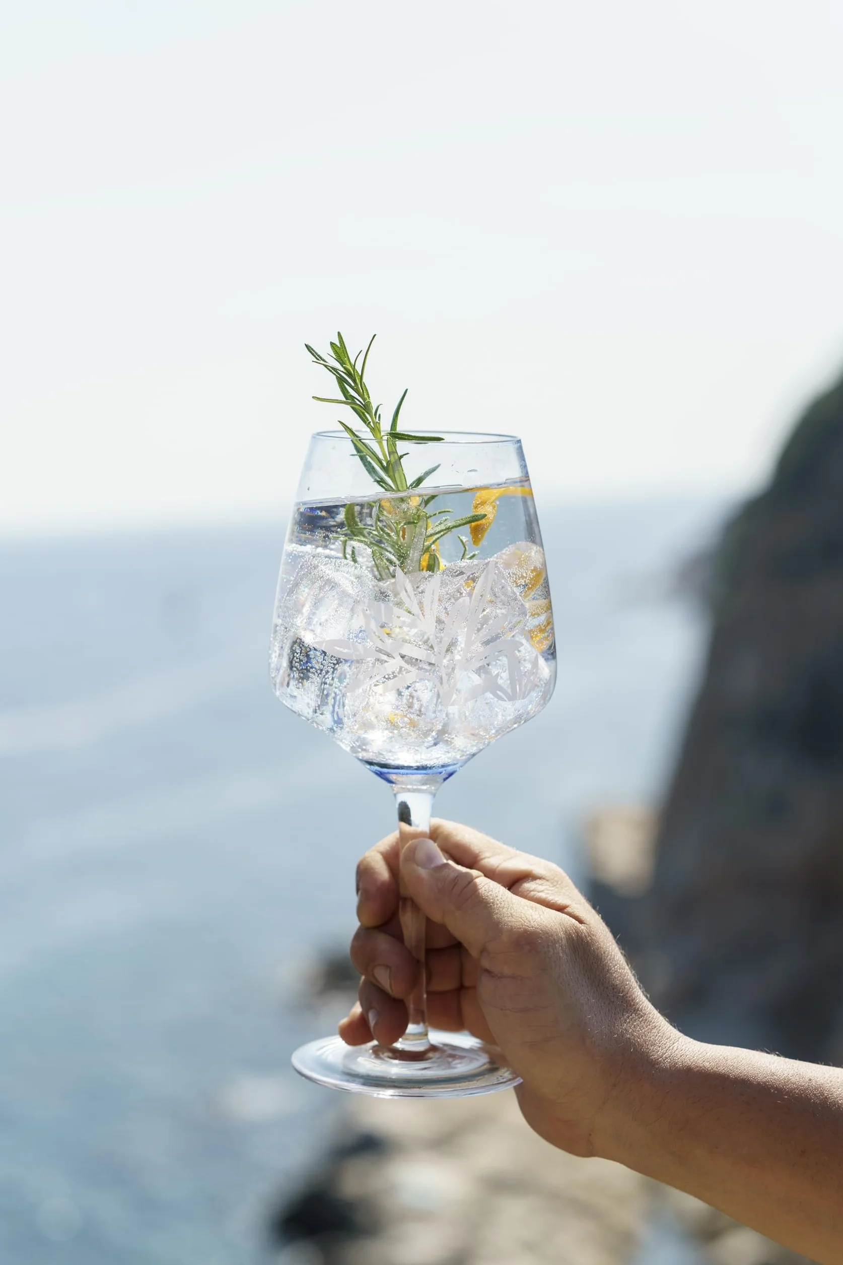 Gin Mare Ginebra Mediterránea Pack Copa Botella 700 ml