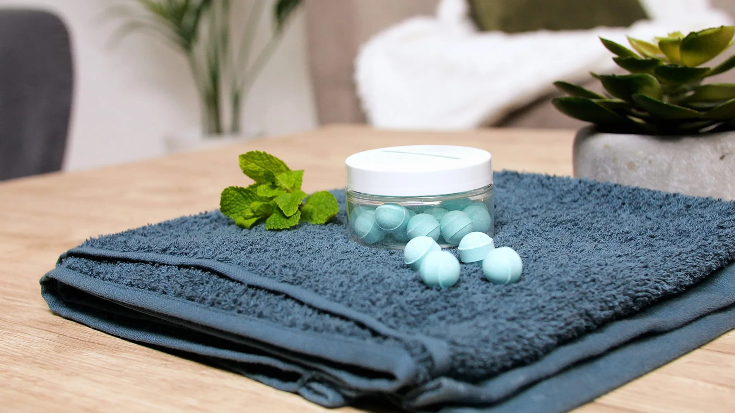 PIEDS'RELAX Tratamiento de Baño de Pies 20 Canicas Efervescentes con Aceites Esenciales Calmantes y Refrescantes