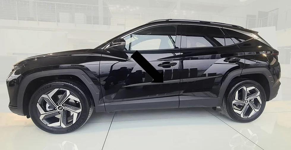 Spangenberg Listones de protección laterales negros para Hyundai Tucson SUV 4ª generación tipo NX4 09.2020- F68