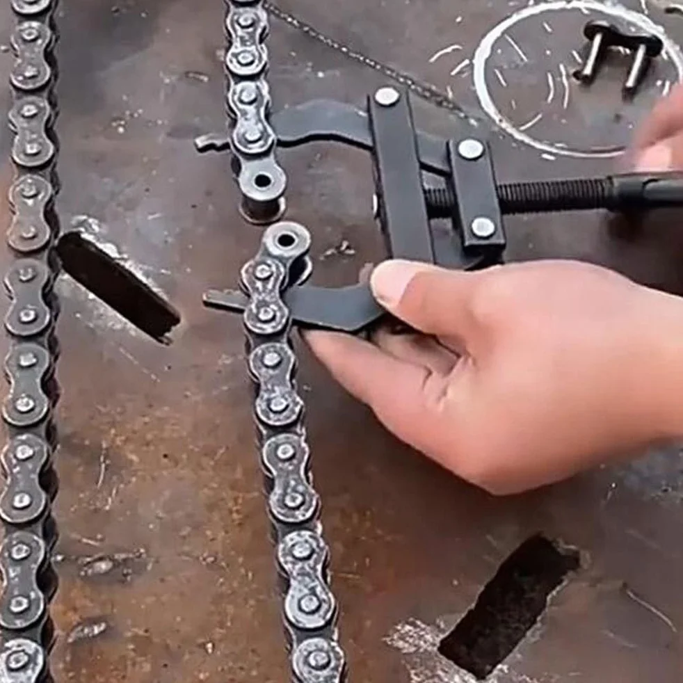 ULTECHNOVO Tensor De Cadena Para Motocicleta Herramienta Multifuncional De Acero 6.10X4.17X0.51 Pulgadas Para Ajuste Corte Y Mantenimiento De Cadenas Moto Y Equipos Industriales