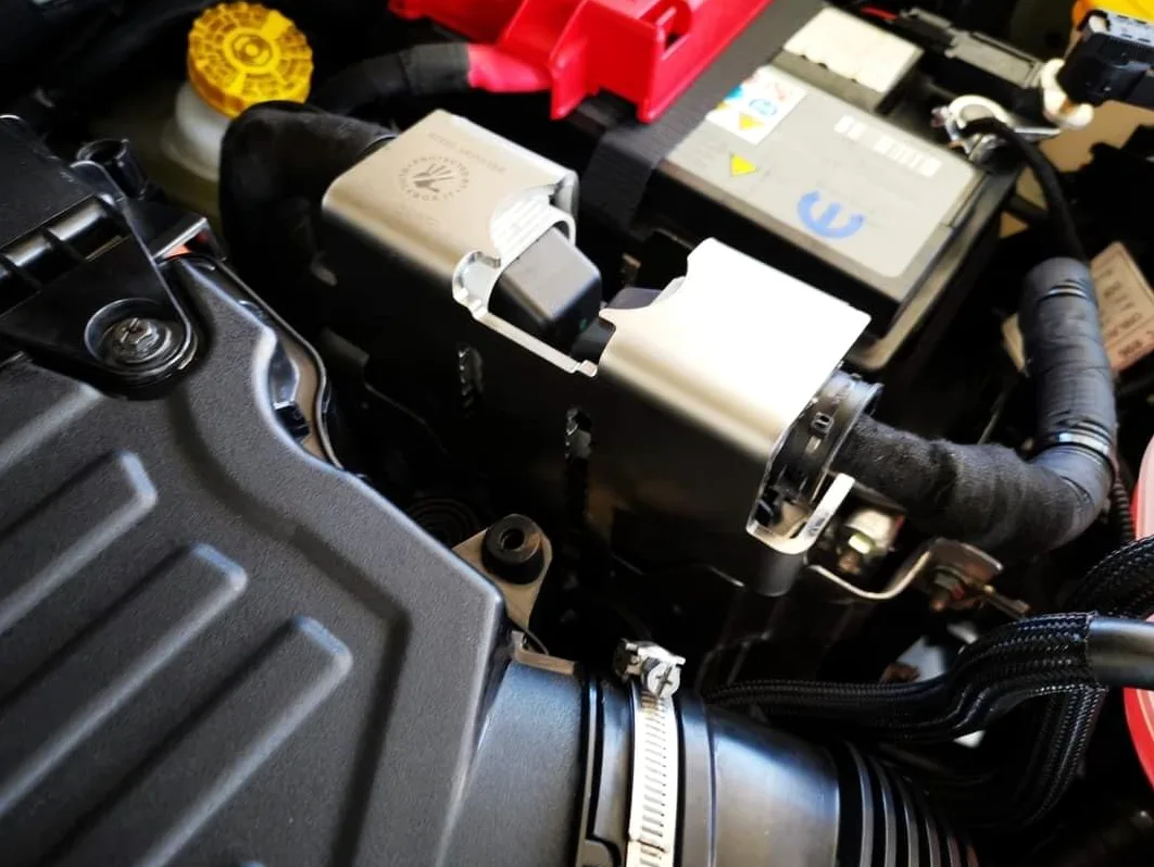 Block Box ECU: protección/blindaje centralita motor coche acero inoxidable (Steel Monster SM01)