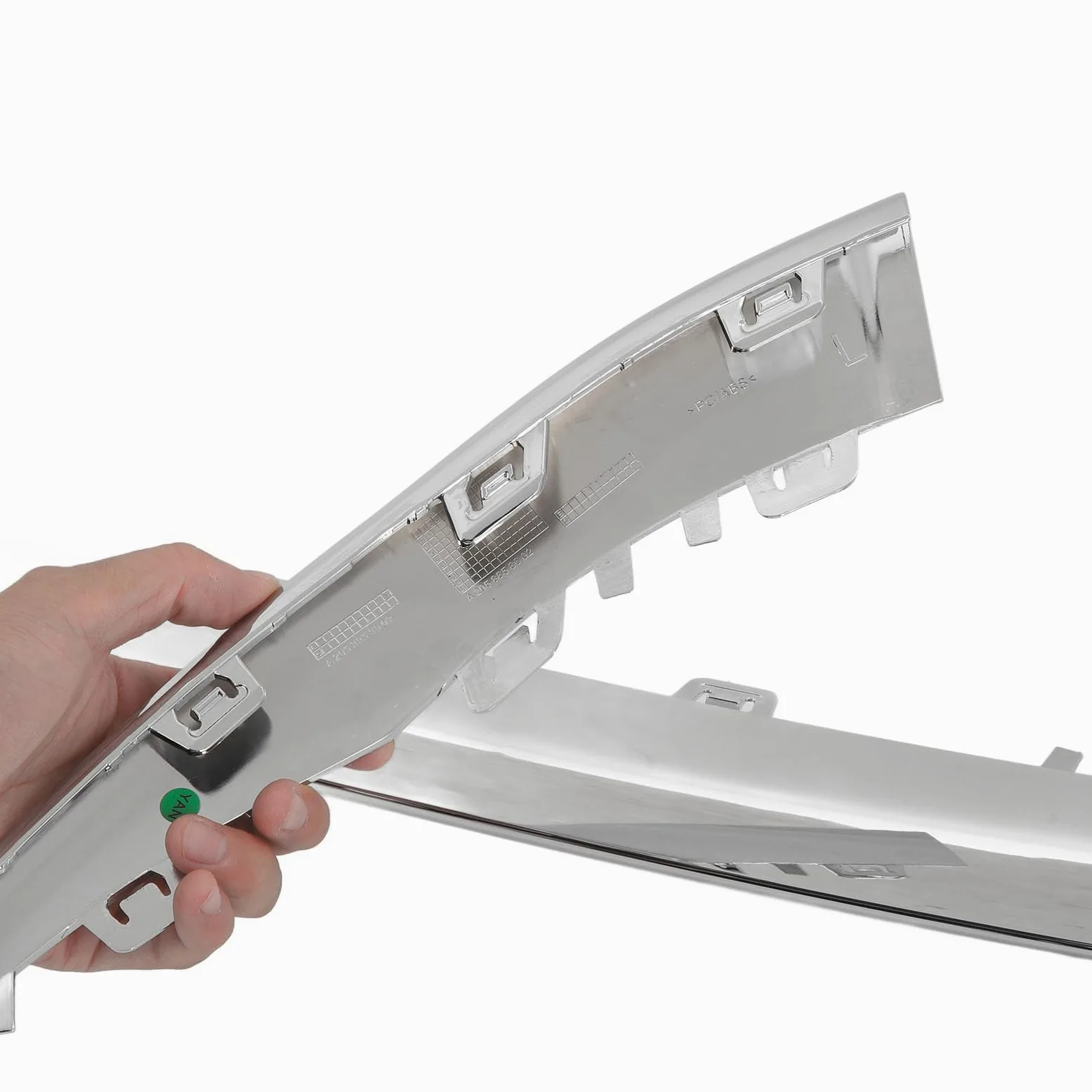Moldura del Parachoques Delantero Embellecedor Inferior de Parachoques Delantero Cromado 2058858602, Repuesto para Clase C W205 Line Facelift 2019 a 2021
