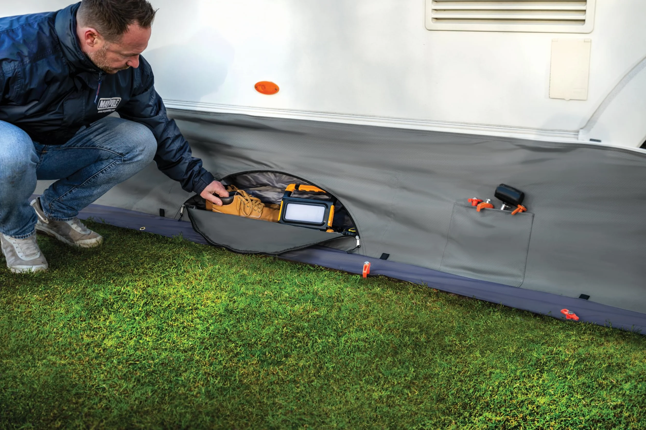 Maypole Organizador de faldón para caravanas y autocaravanas, Compartimentos de Almacenamiento Grandes para Almacenamiento al Aire Libre