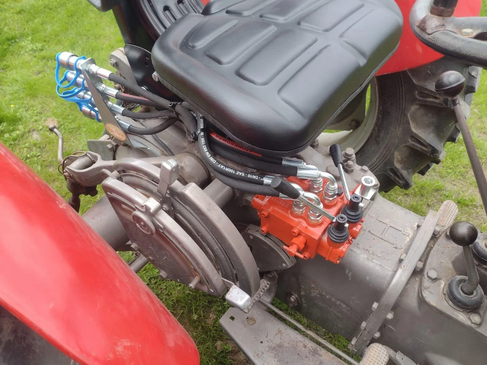 Kit de Válvula Remota Hidráulica Trasera para Massey Ferguson MF 135 150 230 231 240 245 250 253