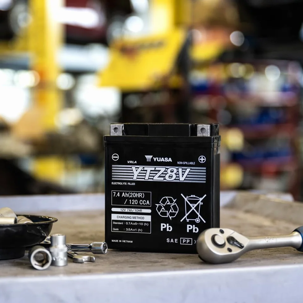 Yuasa YTZ8V 12V 120 CCA Batería de moto AGM VRLA de alto rendimiento y libre de mantenimiento