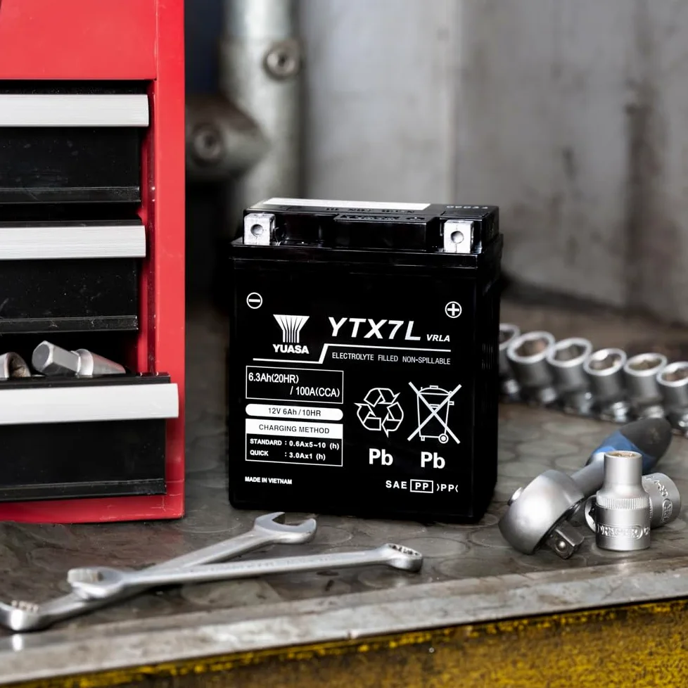Yuasa YTX7L 12V 100 CCA Batería de moto AGM VRLA libre de mantenimiento