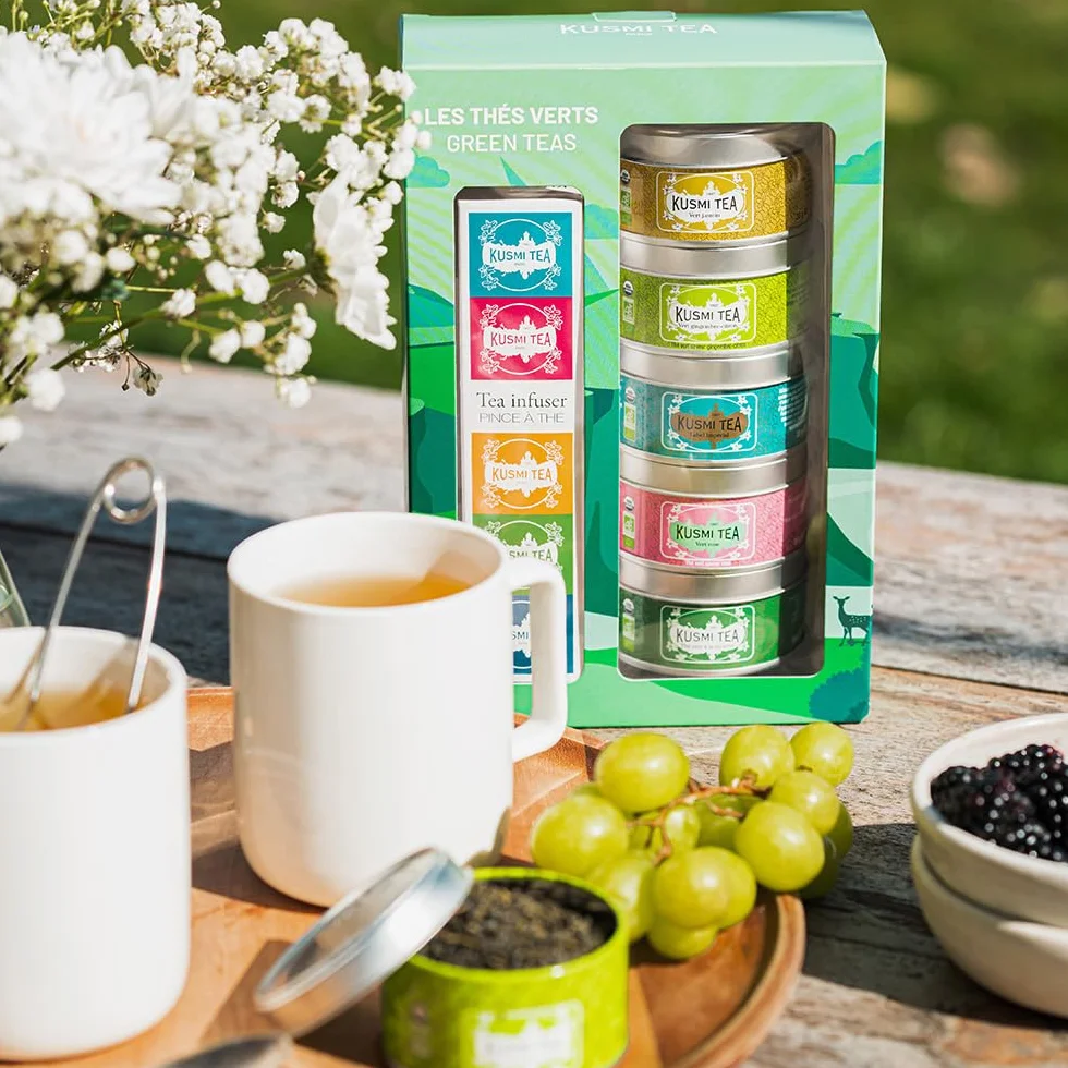 Kusmi Tea Surtido de Té Verde Orgánico para Regalo con Colador - Cesta 5 Latas 25 g
