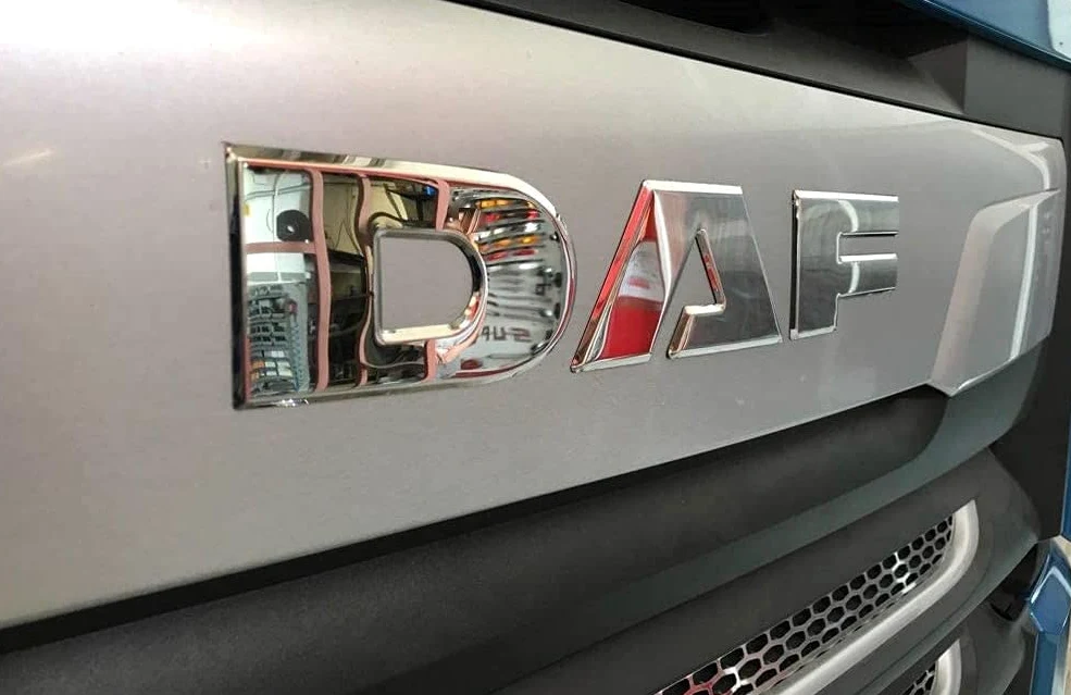 Filera - Cubierta frontal D A F en relieve 3D para DAF XF 106