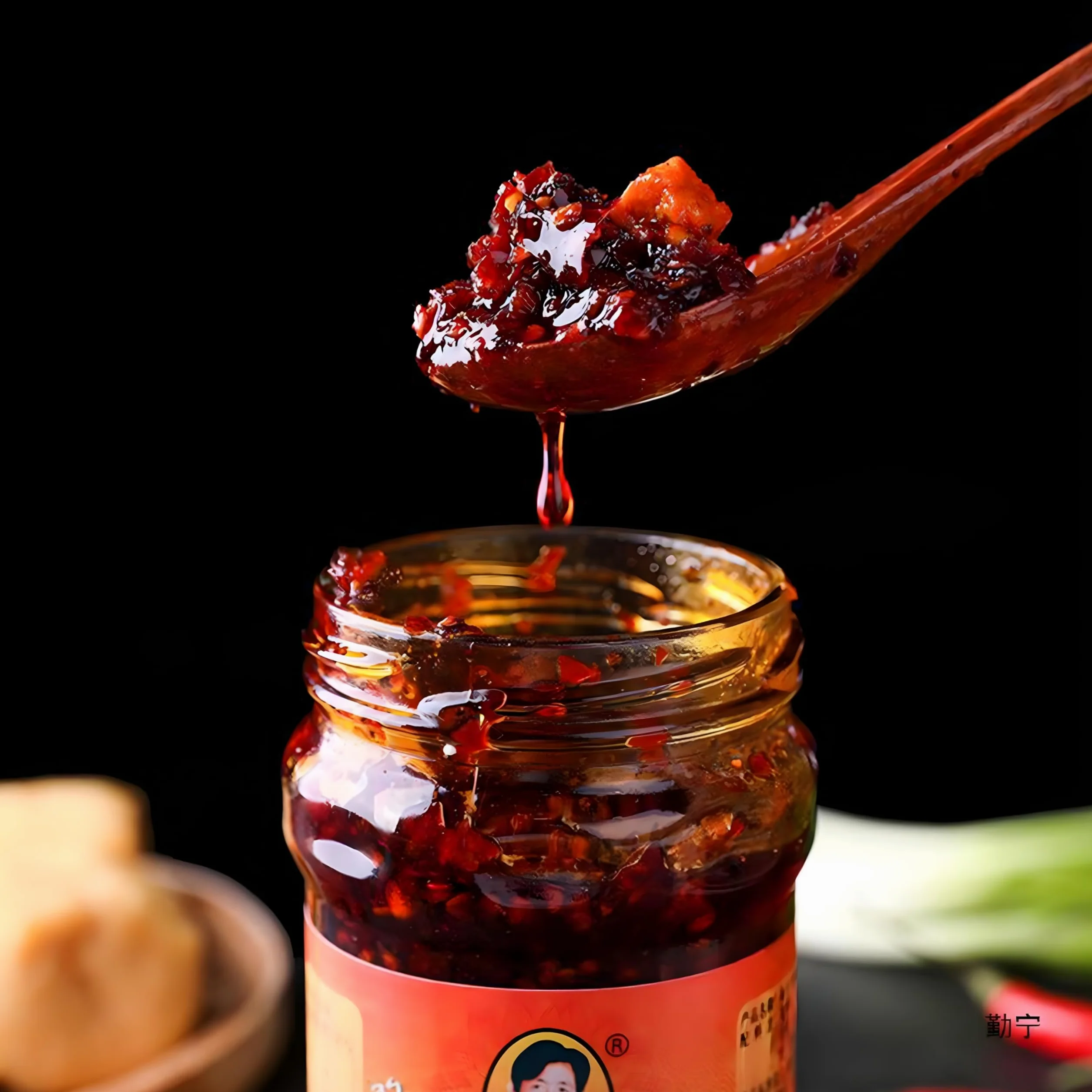 LaoGanMa Peanuts in Chili Oil 275g – Salsa Picante China con Cacahuetes Crujientes