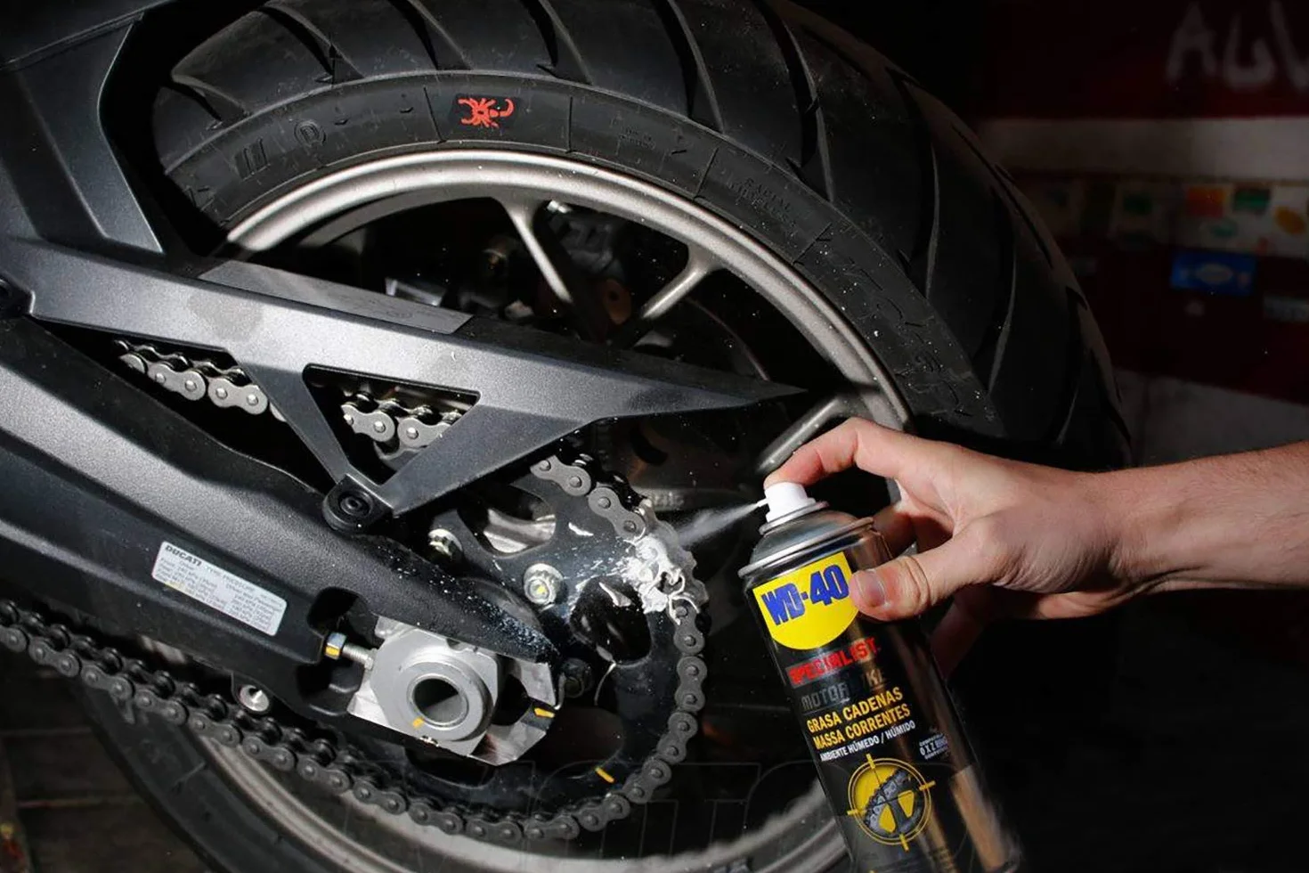 WD 40 - Wd40 Specialist Motorbike - Pack Spray Limpiacadenas 400Ml + Grasa De Cadenas 400Ml Moto Motorcycle Accesories
