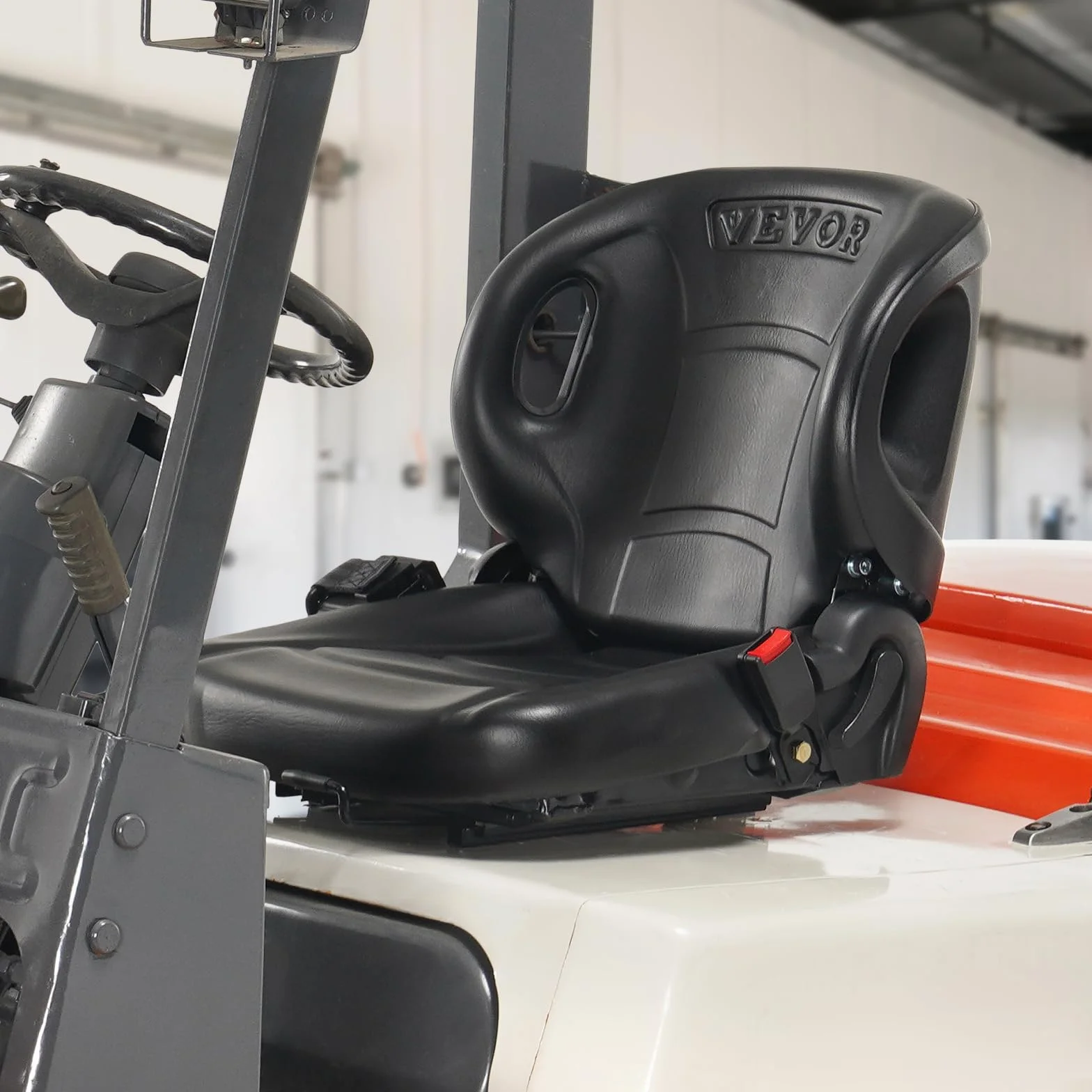 VEVOR Asiento universal para carretilla elevadora, asiento de tractor con respaldo de ángulo ajustable, microinterruptor y cinturón de seguridad, asiento envolvente para carretilla elevadora para exca