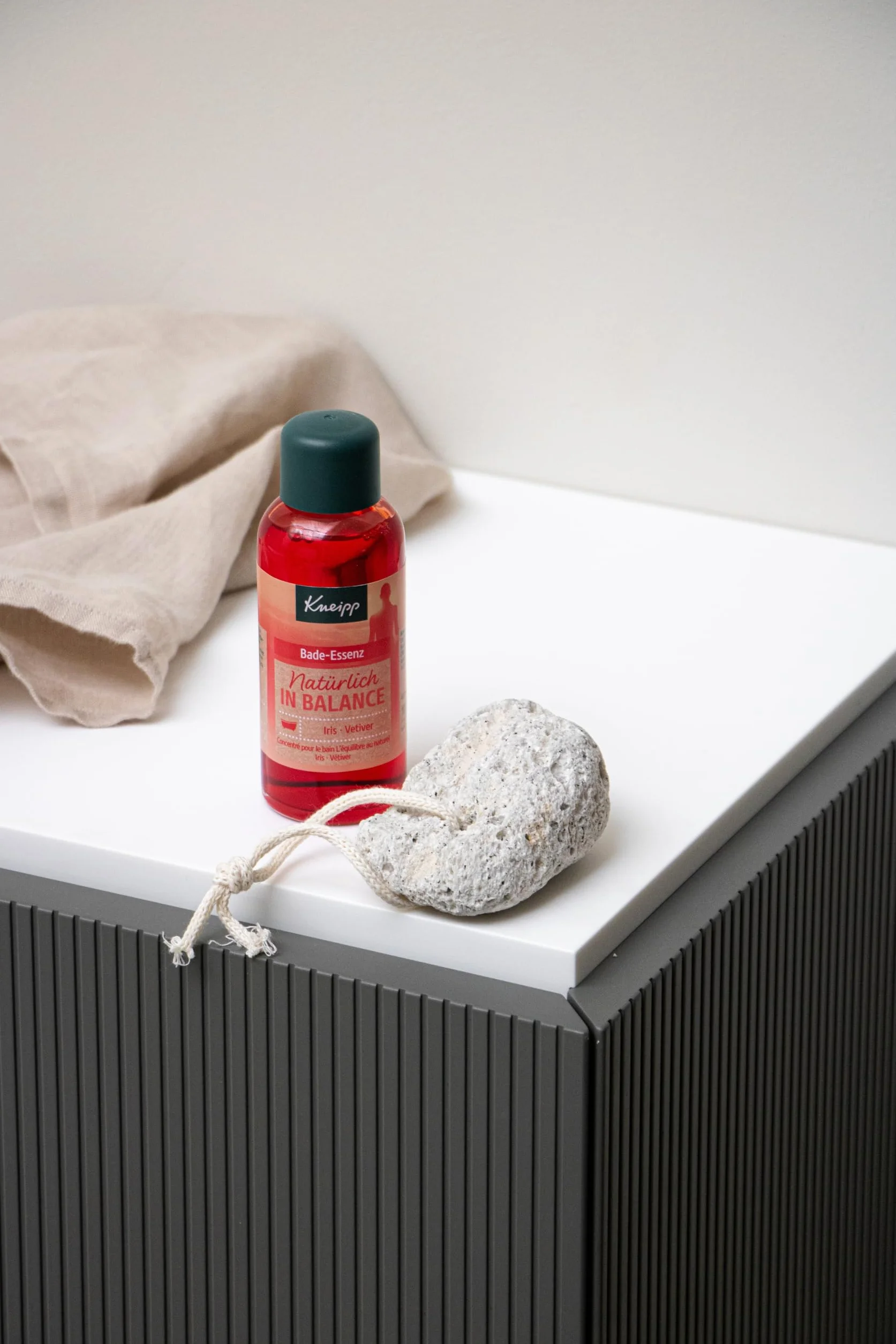 Kneipp Aceite de baño natural en equilibrio Rhodiola Rosea 100 ml