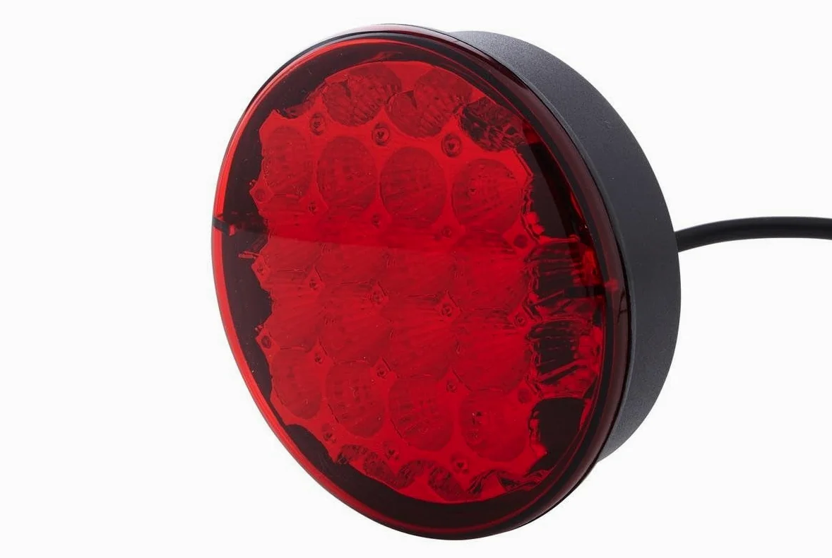 HELLA 2SB 344 200-331 Piloto posterior - LED - 24V - Montaje/atornillado - Color de tulipa: rojo - Cable: 500mm - Conector: extremos de cable abiertos - derecha/izquierda - Cant.: 1