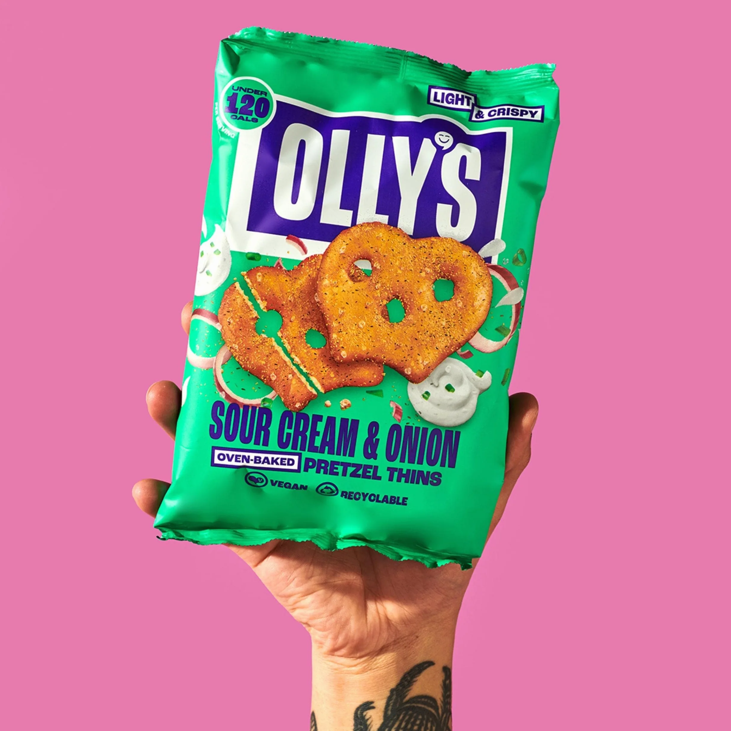 Olly's Pretzels horneados Sabor a Crema Agria y Cebolla, Snacks Veganos, Pack 7 bolsas x 140g