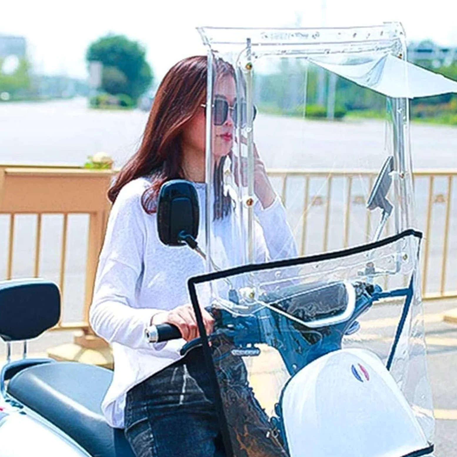Funda protectora totalmente cerrada para scooters y motocicletas, diseño impermeable y resistente al viento para uso en exteriores