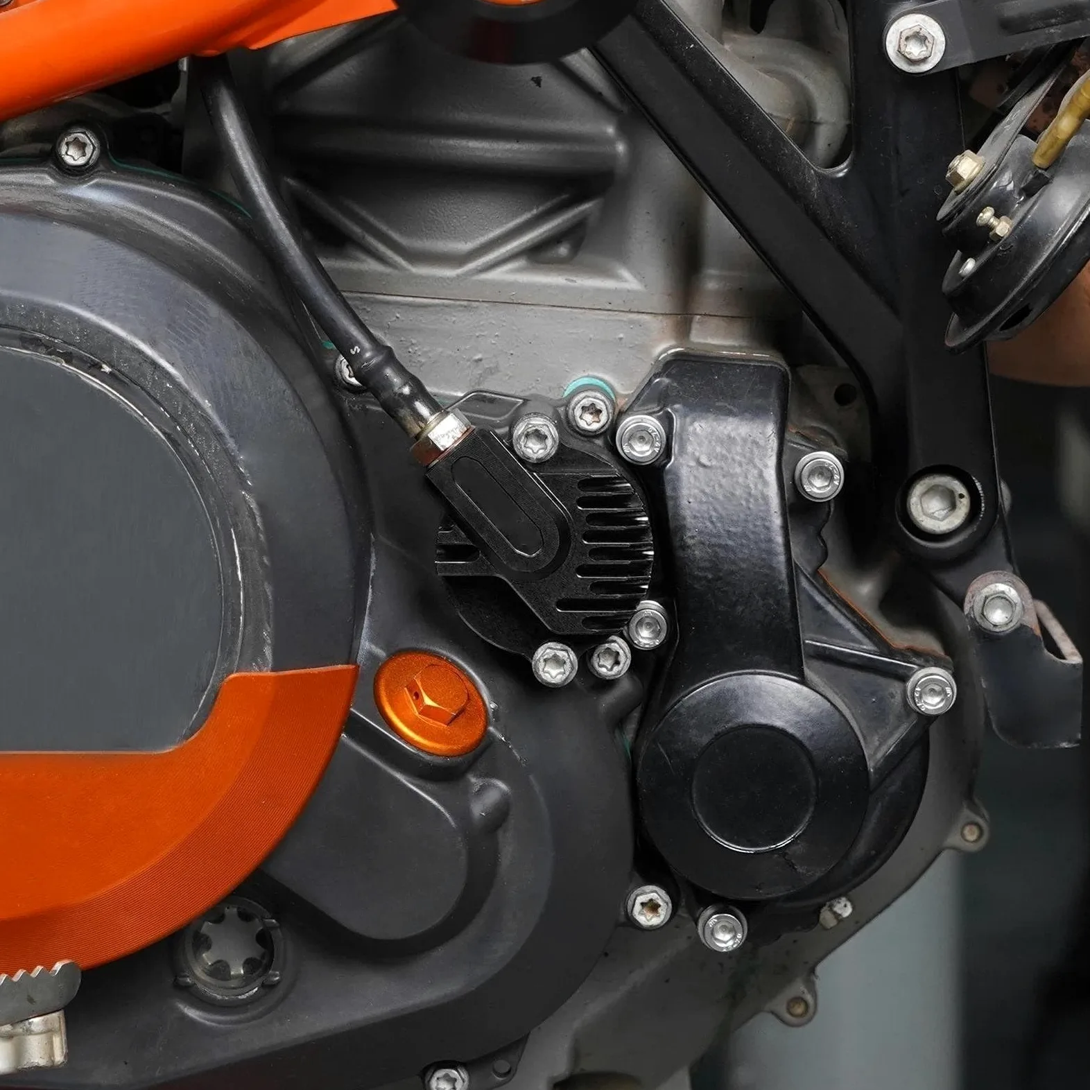 Tapón Aceite Tapa De Filtro De Aceite De Motor Para 690 Duke/SMCR/Enduro R 2012-2023 Para 701 Supermoto 2016-2023 Para GasGas Para ES700 2022-2023 Tapones Aceite Para Motos (Color : Blue)