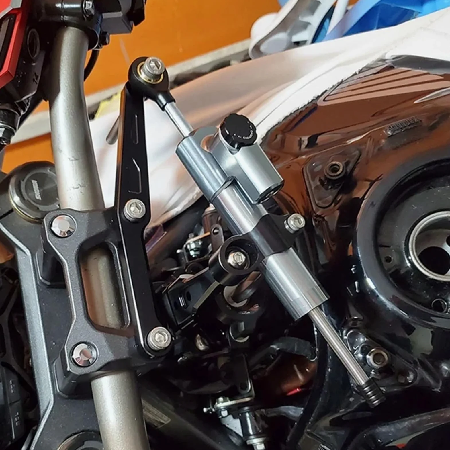 para H-Onda CB650R CB 650 R CB 650R Kit de Montaje de Soporte de Amortiguador estabilizador de dirección de Motocicleta 2018 2019 2020 2021 Amortiguador De Dirección(J)