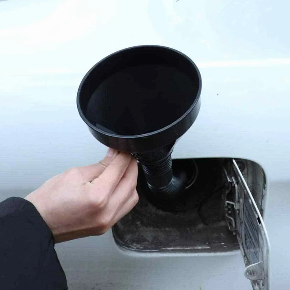 AUTOZOCO Embudo para Gasolina con Filtro, Embudo combustible, Cuello Flexible, Apto para llenado de Gasolina, Aceite y Diesel para Coches y Motocicletas, 13,5cm diámetro, capacidad 1,2 litros