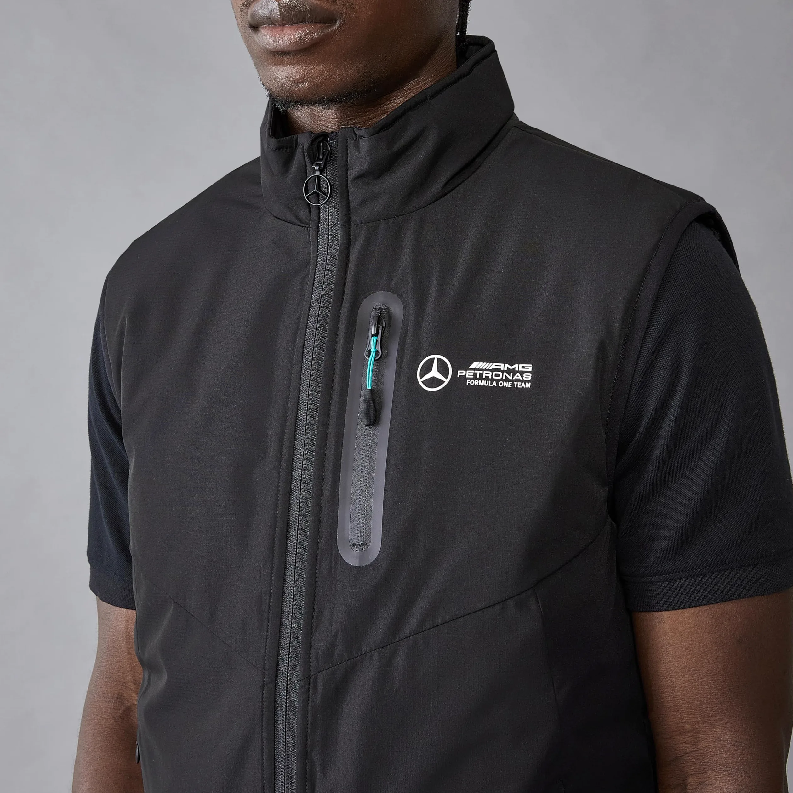 Mercedes AMG Petronas Chaleco de hombre F1 con acolchado Thermore - Negro - Tamaño: M