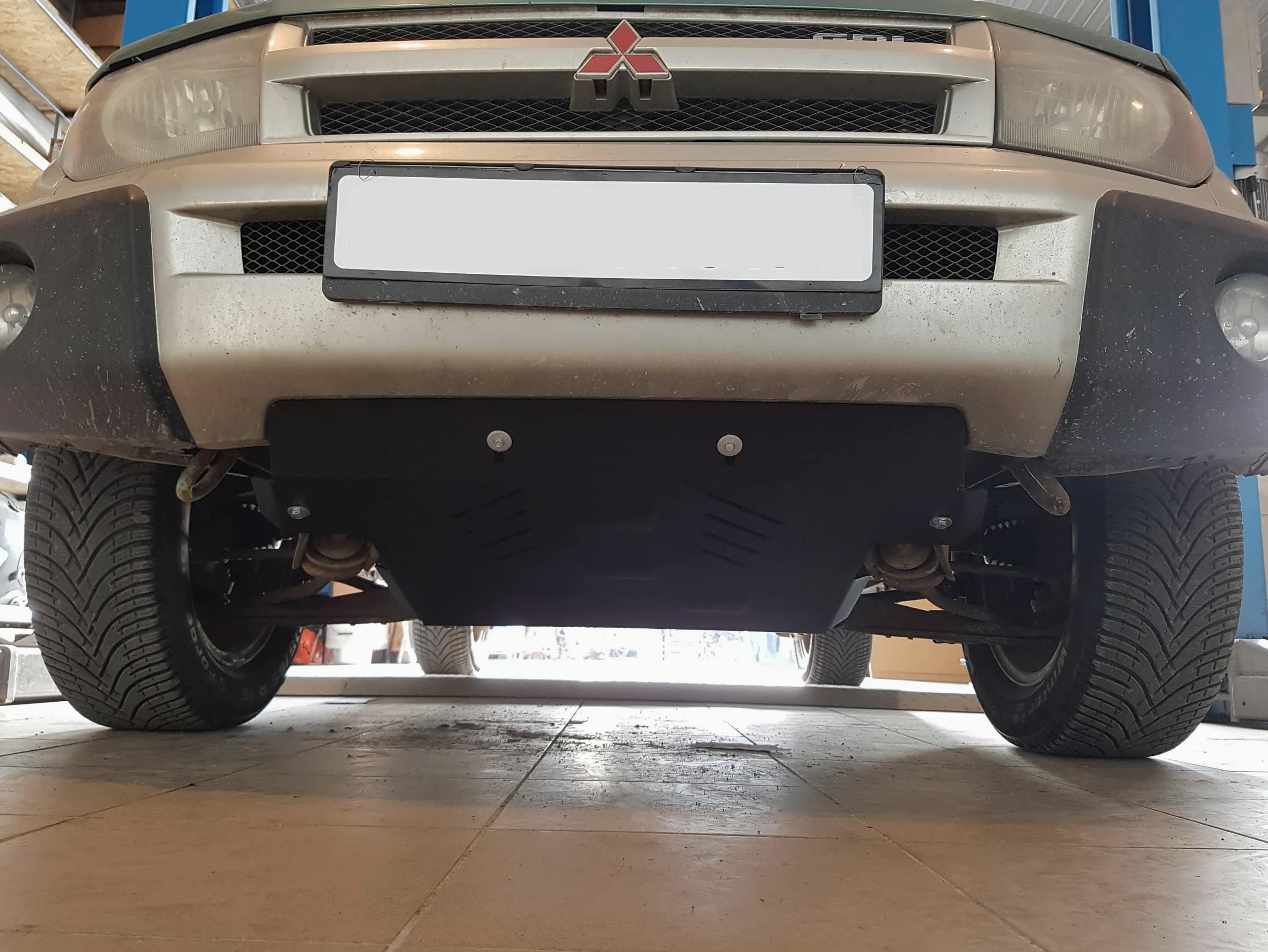 Protección metálica bajo motor compatible con Mitsubishi Pajero Pinin - (1997-2007)