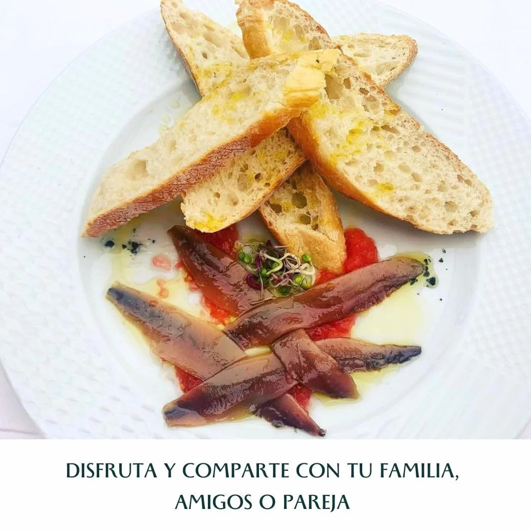CANTABRICO GOURMET Anchoas de Santoña en Aceite 36-46 Filetes Artesanales Premium 200gr