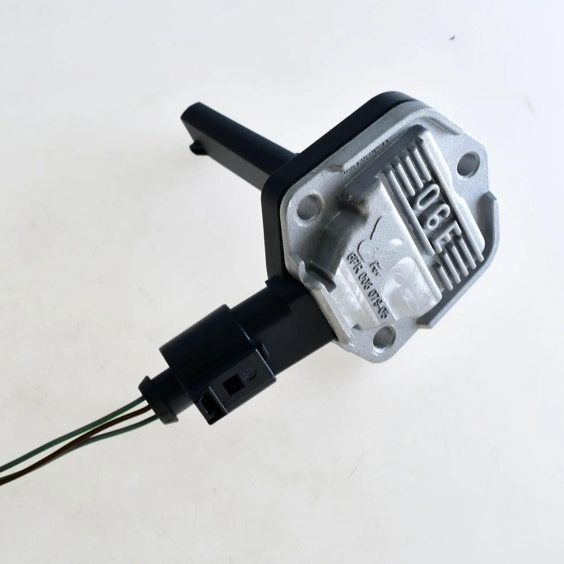 Alarma de nivel de aceite bajo Sensor de nivel de aceite de coche + enchufe apto para Plo apto para A1 A3 A4 Q3 Q7 TT 06E907660 6PR008079-05