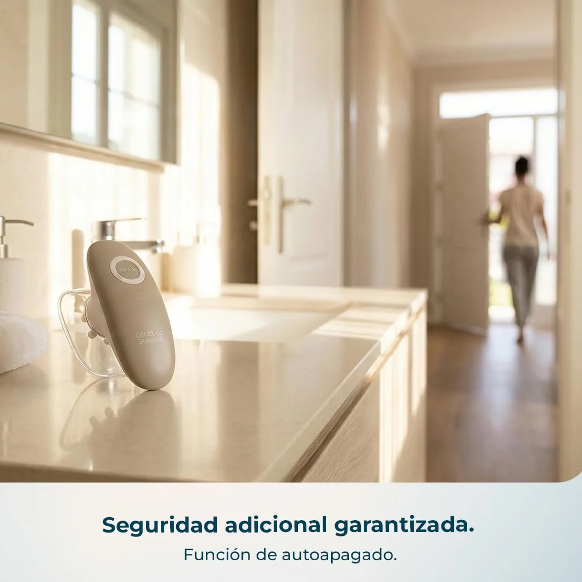 Cecotec Masajeador Corporal Anticelulítico SkinCare Push Up Suction EMS, Luz Roja, 2 Cabezales, 3 Intensidades, 60 min Autonomía