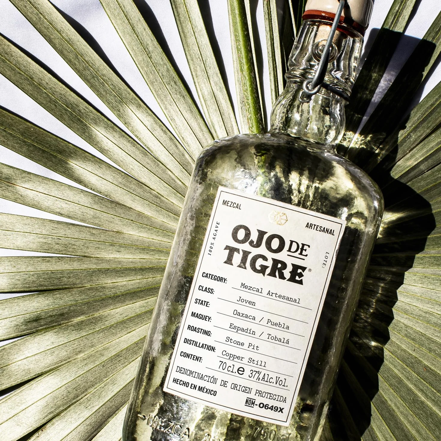 Ojo de Tigre Mezcal Artesanal Joven 100% Agave 37% Vol. 0,7l