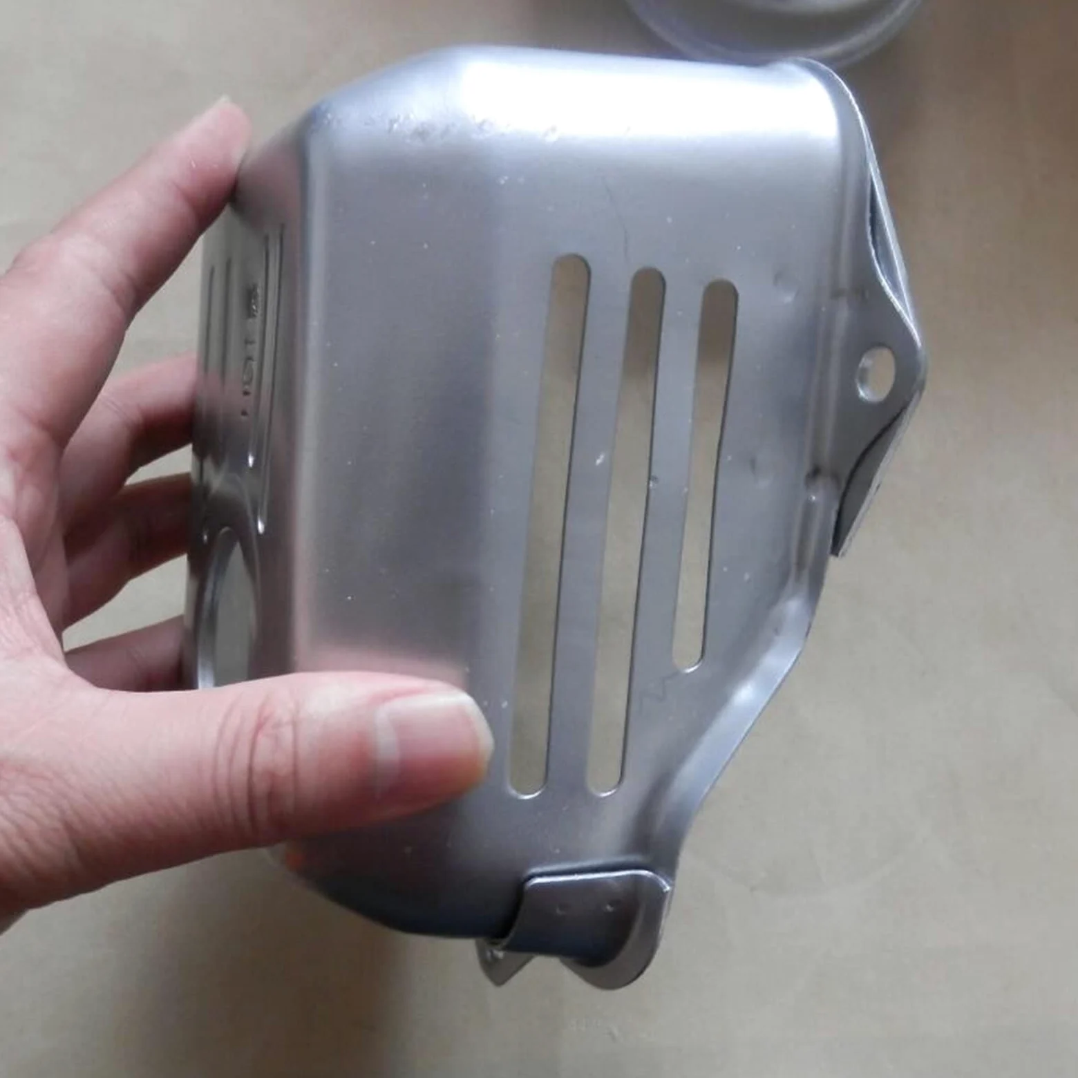 IWBR EL ENSAMBLAJE DE LA CUBIERTA Y EL SILENCIADOR DE ESCAPE GX100 SE ADAPTA A GX100U 98CC OHC PROTECTOR DE MOTOR DE 4 TIEMPOS TAMPER TAMPER HIELD (Color : MUFFLER AND COVER)