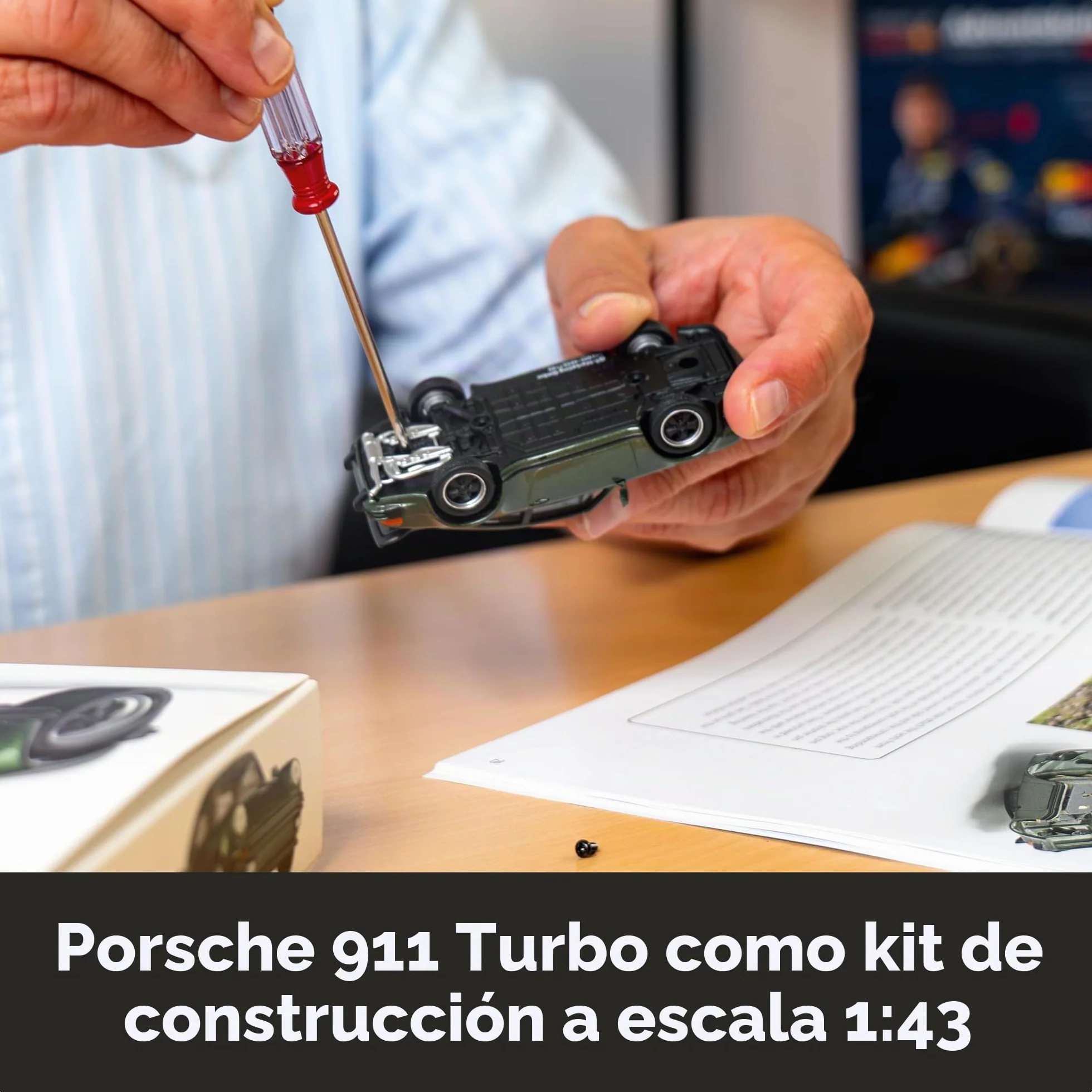 FRANZIS Calendario de Adviento Porsche 911 Turbo 67233 escala 1:43 módulo de sonido libro 52 páginas