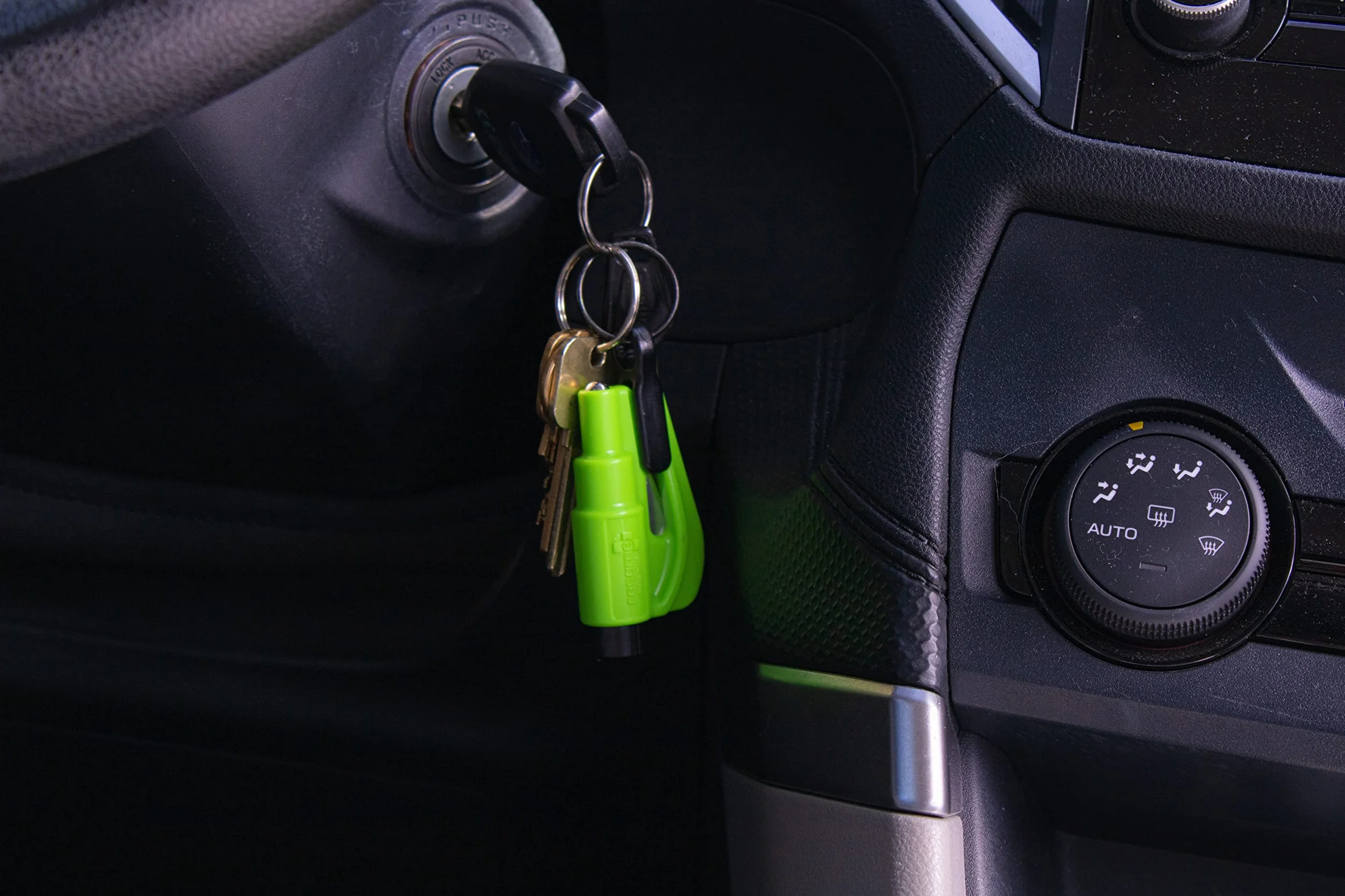 resqme 6 Unidades, la Herramienta de Escape de Coche con Llavero de Emergencia, Cortador de cinturón de Seguridad 2 en 1 y rompeventanas, Martillo de Seguridad Compacto, Amarillo y Negro