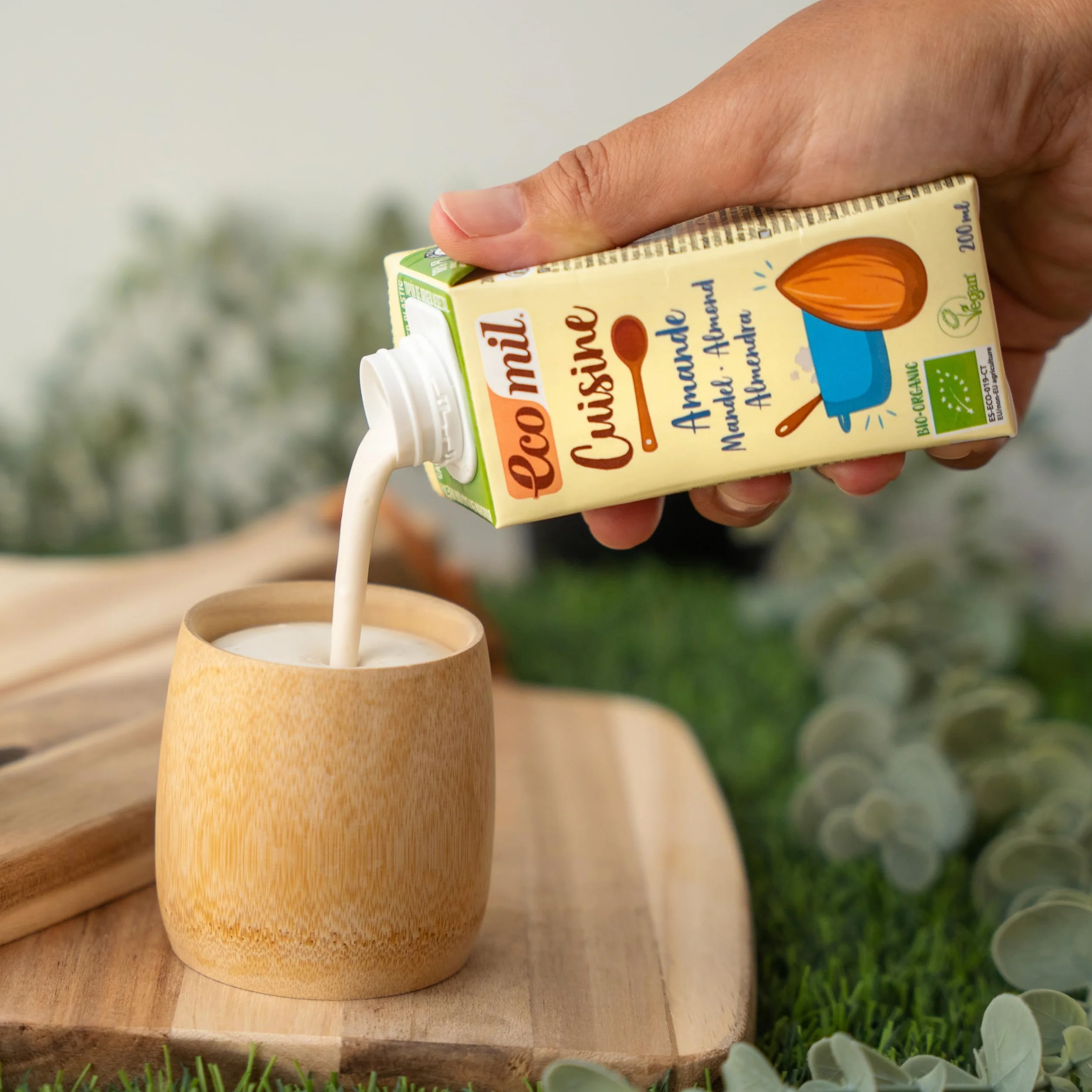 Ecomil Nata de Almendras para Cocinar Bio, Crema Vegana de Almendra Ecológica 200 ml