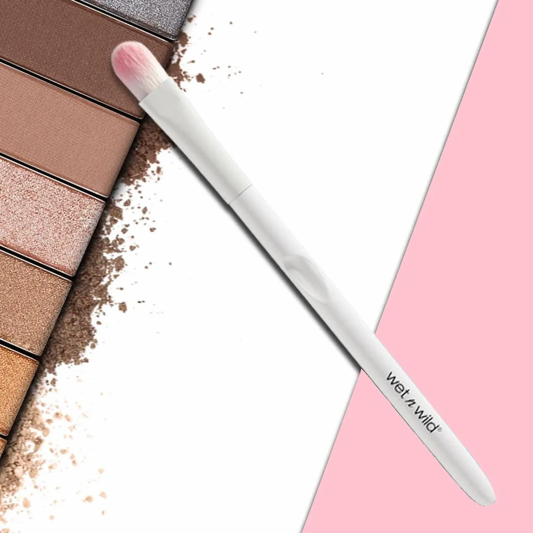 Wet n Wild Gran Pincel de Maquillaje de Cerdas Redondeadas para Sombra de Ojos - Large Eyeshadow Brush