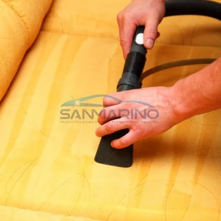 SANMARINO LIMPIADOR TAPICERÍAS TEXTILES BAJA ESPUMA CONCENTRADO 5 L.