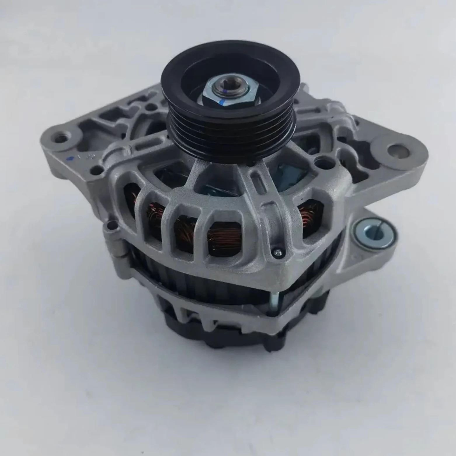 Alternateur voiture Alternador de coche compatible con Hyundai I10 Accent I20 I30 8400255 8400339 3730003350 3730003355 3730003800 3730003805