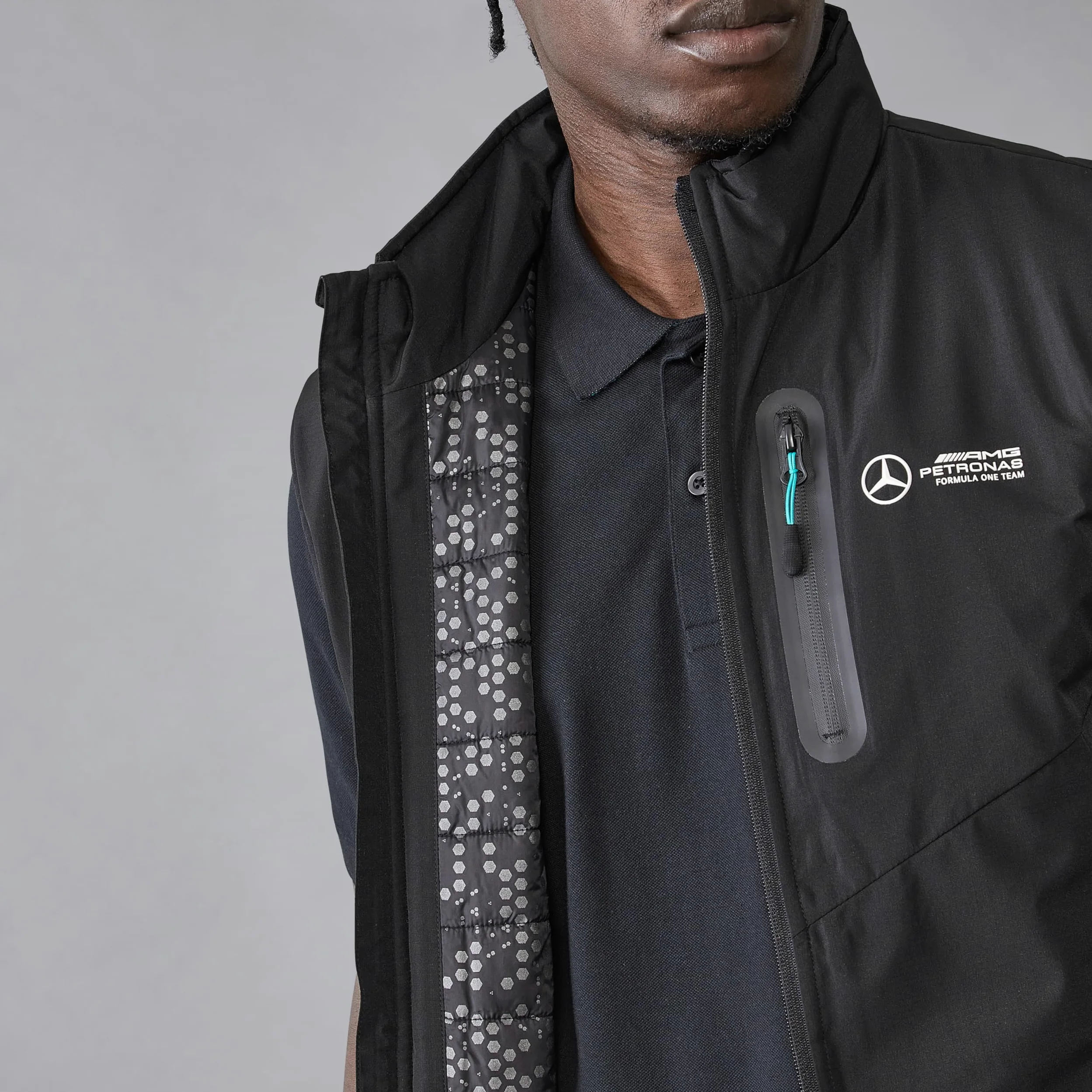Mercedes AMG Petronas Chaleco de hombre F1 con acolchado Thermore - Negro - Tamaño: M