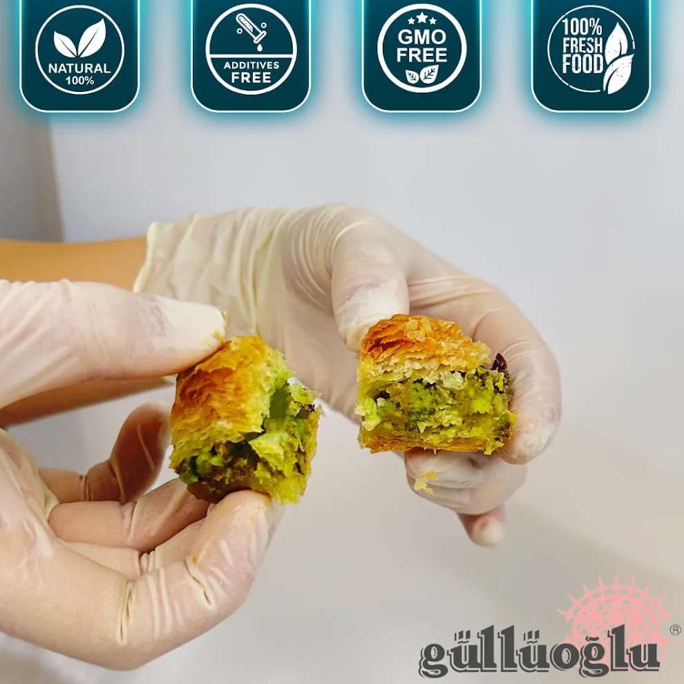 Gulluoglu's Pistachio Baklava 14 pcs 1.1 lb