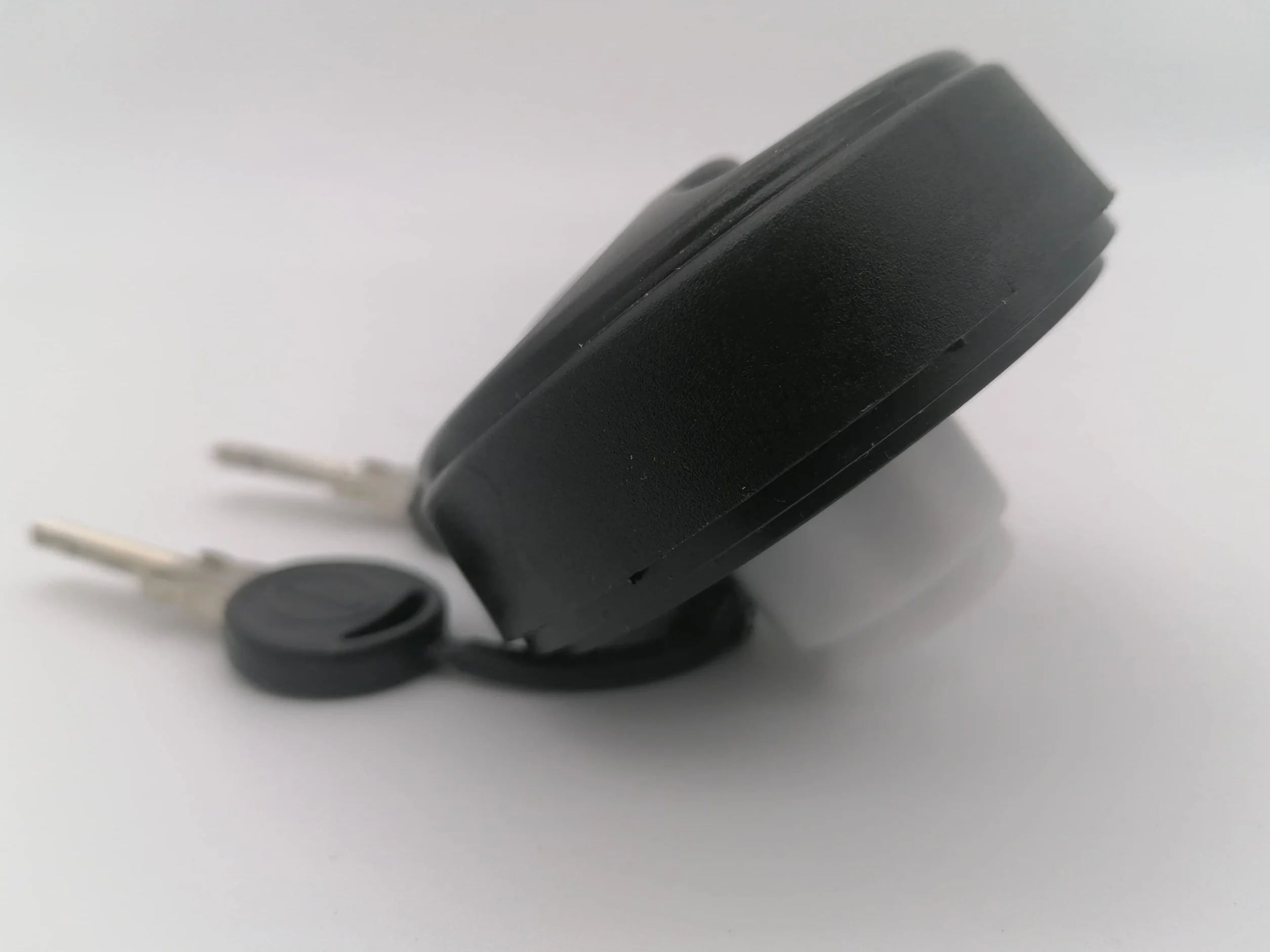 CR-MOESANCO® Tapa Negra de Depósito de Agua para Caravana con 3 Asideros Hundidos, Entrada de Agua con Llaves, Cierre de Polipropileno, Camping, Remolque, Autocaravana, a Prueba de Fugas