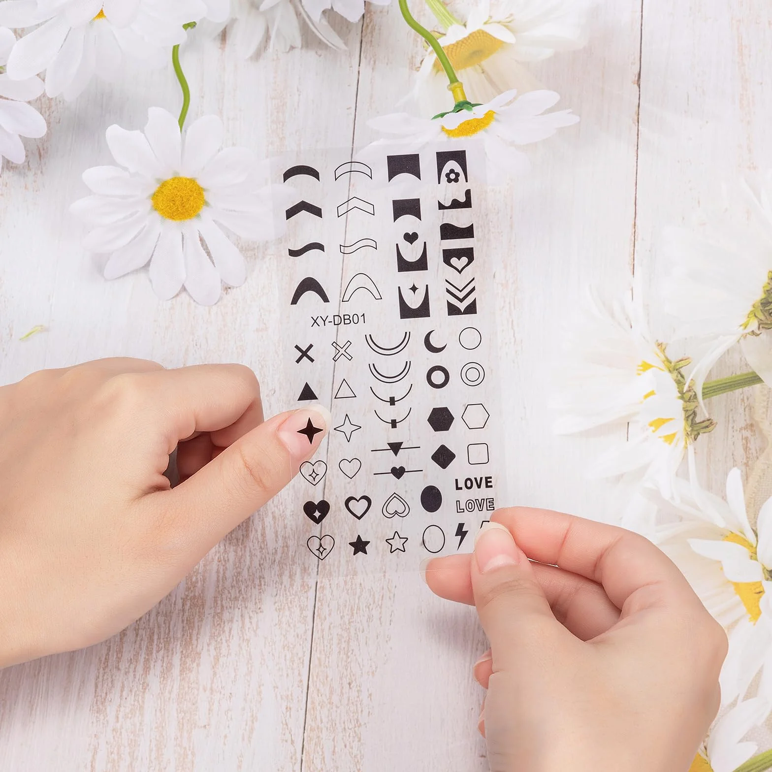 MWOOT 6 Piezas Estampador de Uñas, Placas de Estampación, Kit Manicura Francesa con Motivos Geométricos Flor Corazón