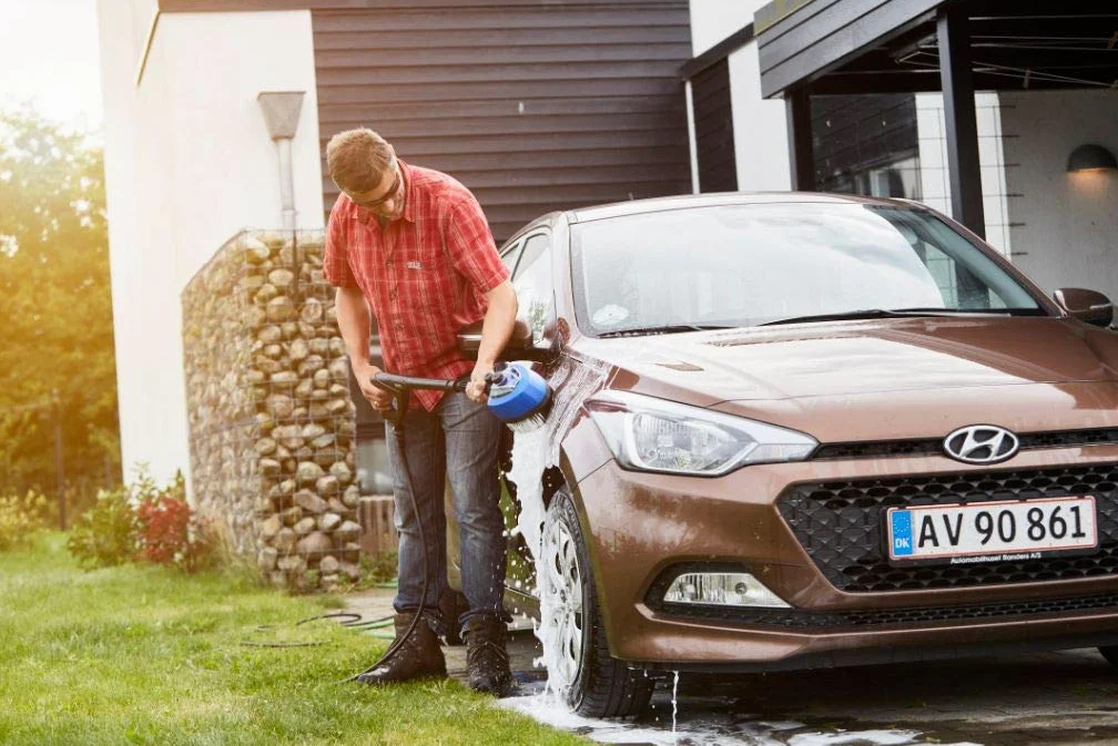 Nilfisk Kit de Limpieza de Coches - Prelavado Snow Foam + Limpiador Deep Clean + Cera Magic Wax - Detergente para Hidrolimpiadoras (500 ml c/u)
