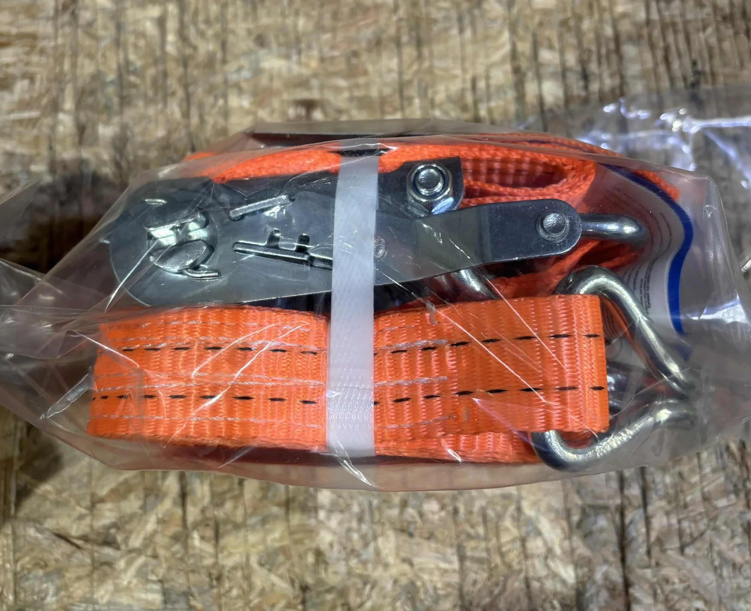 INTAKO Cinchas de Amarre con Carraca – 4m / 6m x 2000kg x 35mm – 2/10 Piezas – Eslingas con Carraca – Cinta de Amarre con Trinquete – Tensor de Cinchas para Auto y Moto (Naranja, 4m (2 Pezzi))