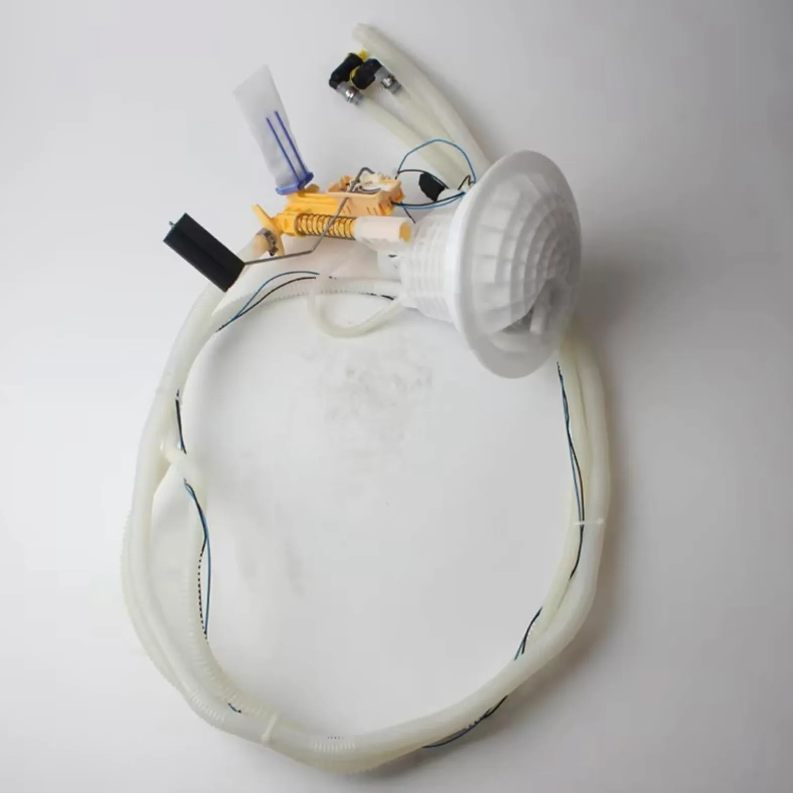 Bomba De Combustible Gasolina Filtro De Combustible Con Conjunto De Unidad De Envío Compatible Con Para W614 W251 ML63 Para AMG 2007 2008 2009 2010 2011 2514700390