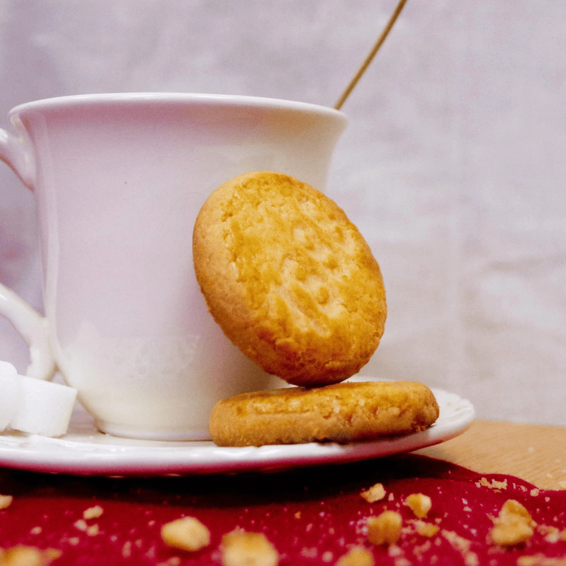 La Mère Poulard galletas tipo palets mantequilla limón gruesas crujientes Lata 500g