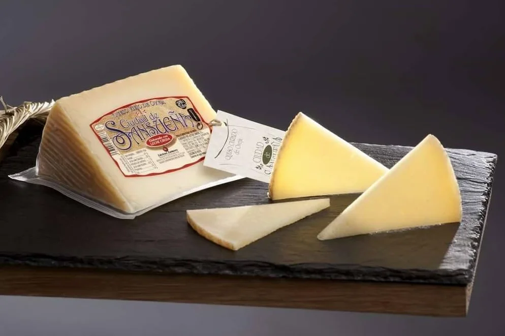 Queso Viejo de Oveja Ciudad de Sansueña - Leche Cruda de Zamora (1/4)