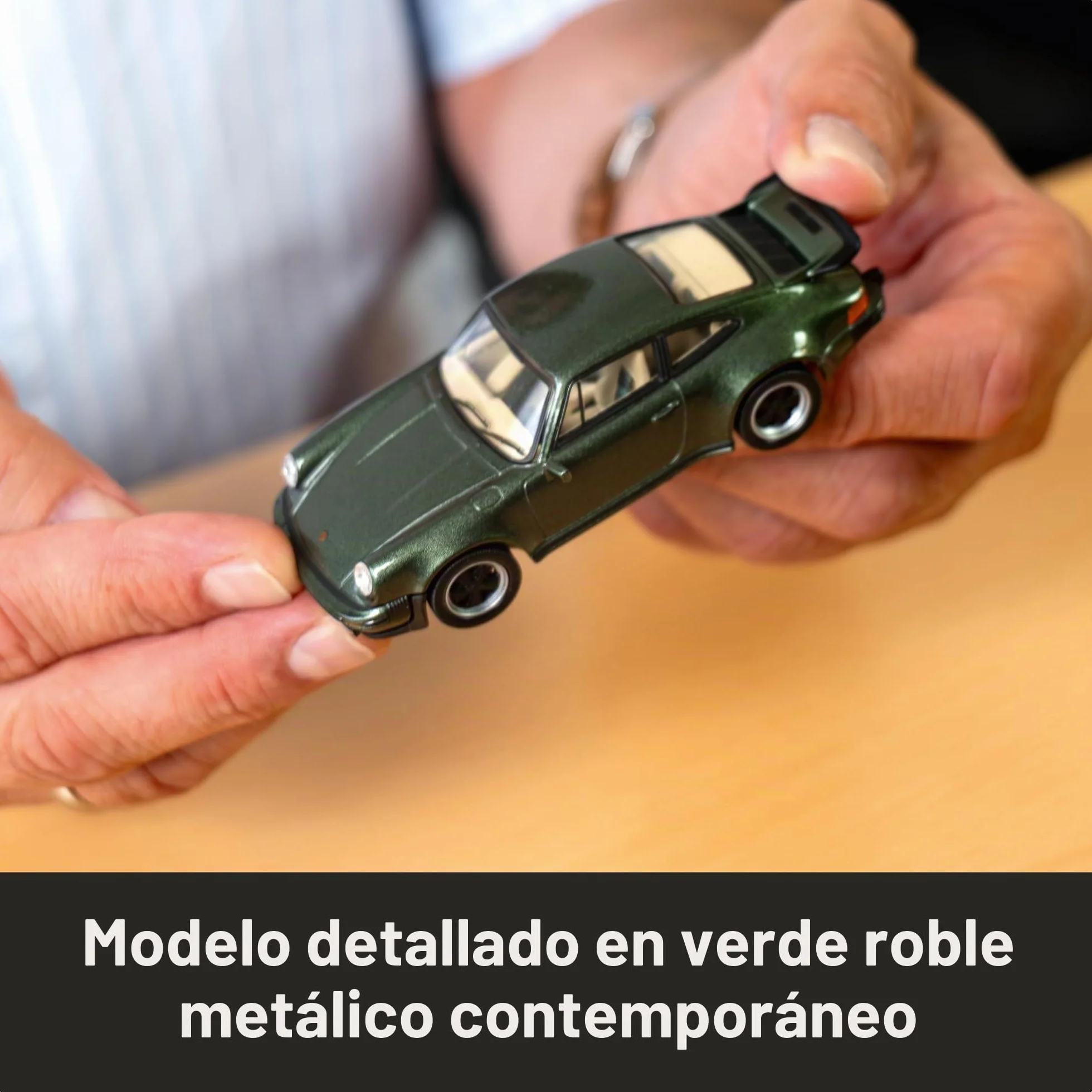 FRANZIS Calendario de Adviento Porsche 911 Turbo 67233 escala 1:43 módulo de sonido libro 52 páginas