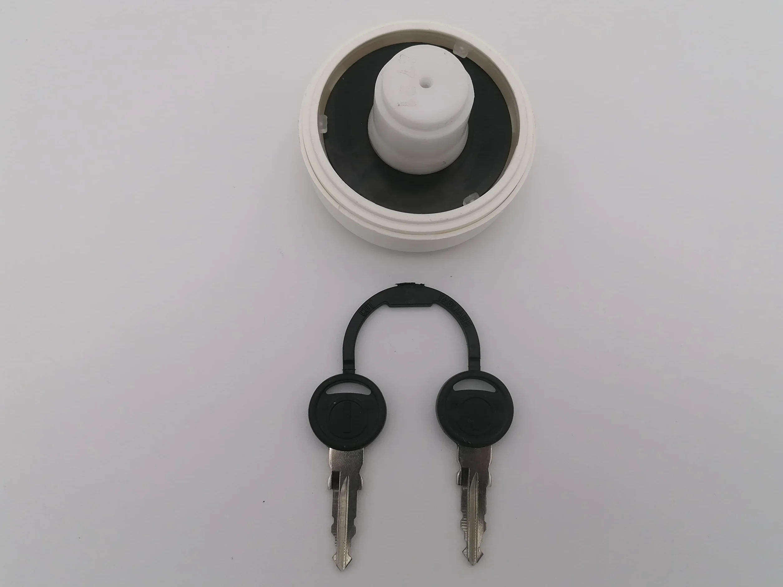 CR-MOESANCO® Tapa Blanca de Depósito de Agua para Caravana, con 3 Asideros Hundidos,Entrada de Agua con LLaves, Cierre de Polipropileno, Camping, Remolque, Autocaravana, a Prueba de Fugas.