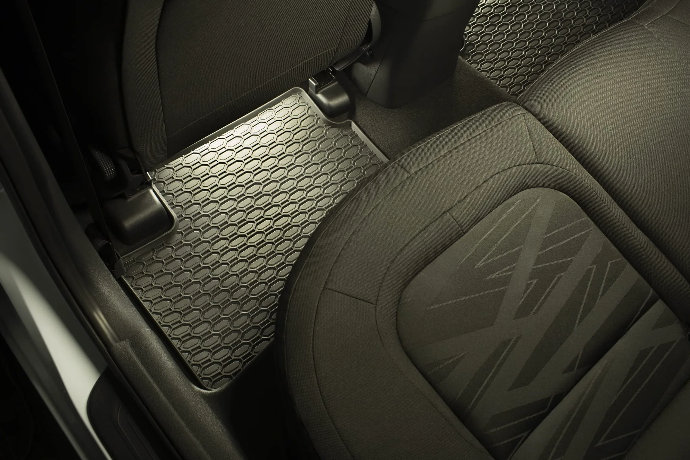 GEYER & HOSAJA Alfombrillas de Goma para Coche 896/4C Compatible con Fiat Panda III (2011-)
