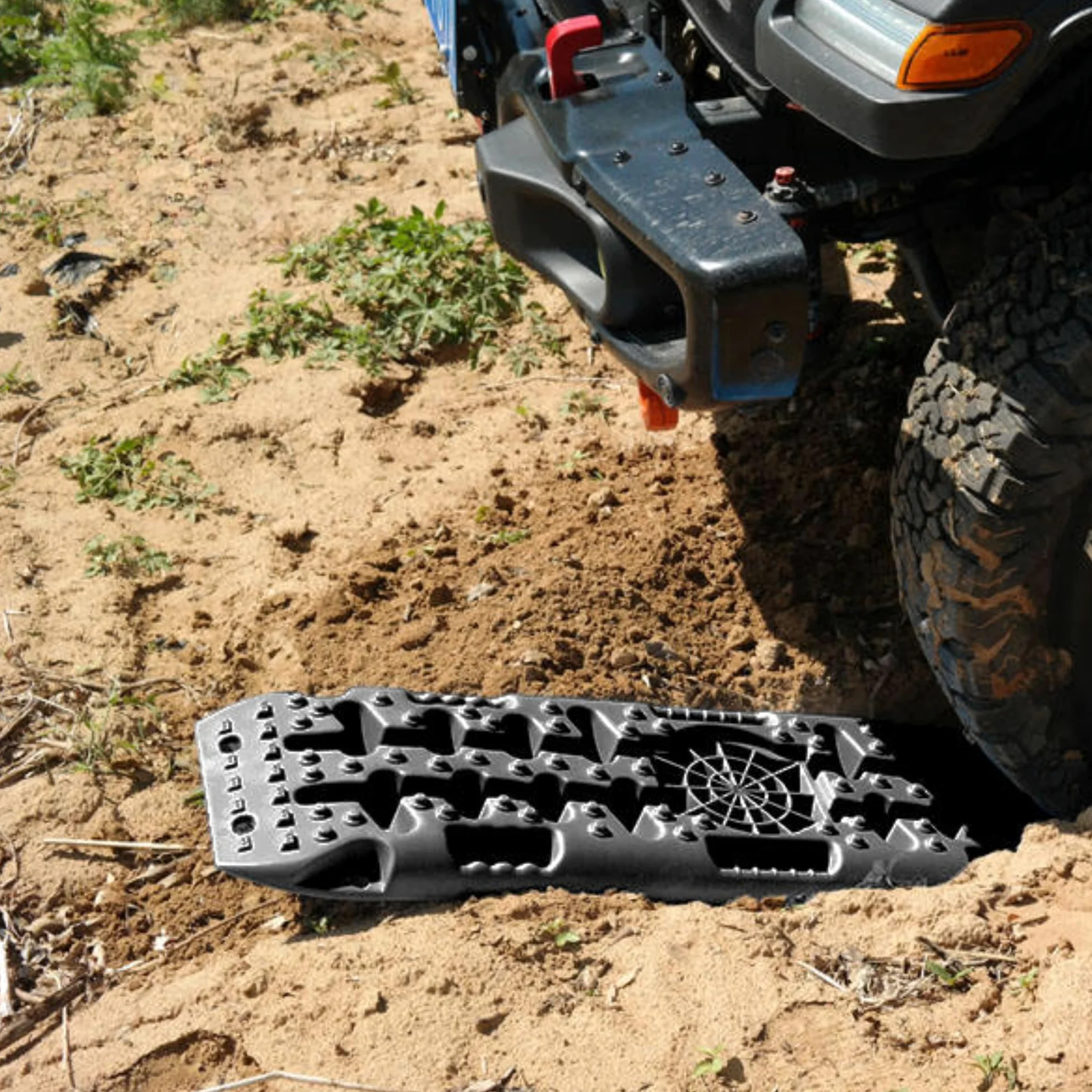 Juego de 2 Planchas de Desatasco 10T Con base para gato jack, Bolsa y soportes para baca incluidos. Offroad 4x4 - Barro, Arena, Nieve o modo pala para despejar camino. 106x31x7cm 10 Toneladas
