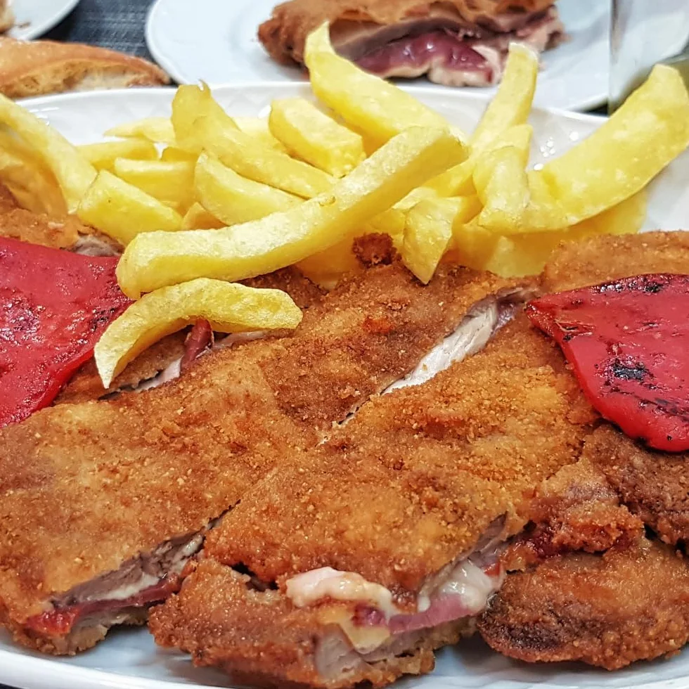 Cachopos de Ternera con Cecina y Queso de Cabra, 1kg, Envasado al Vacío
